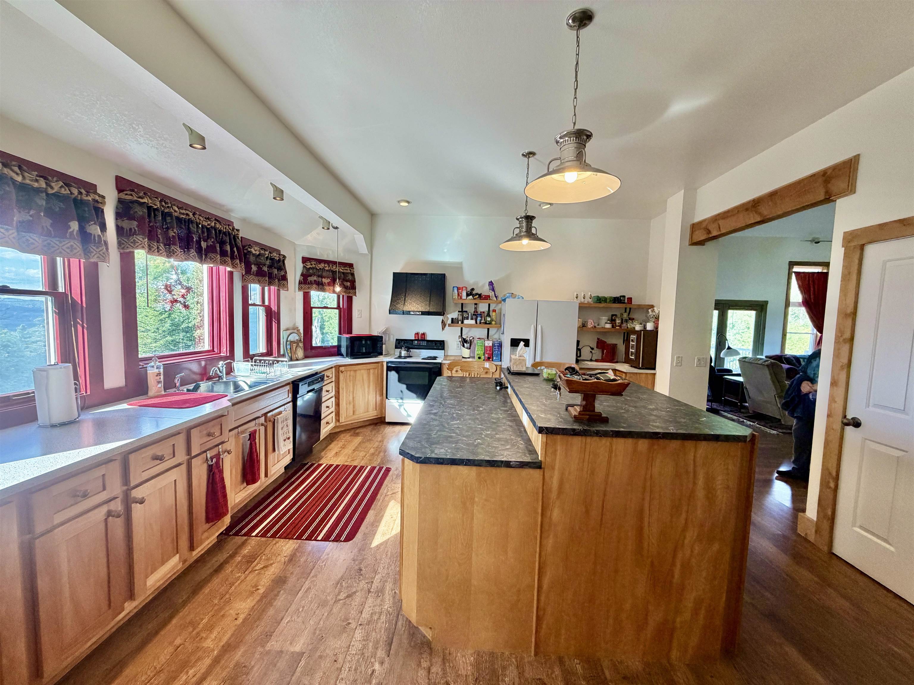 102 Perry Road Property Photo 13