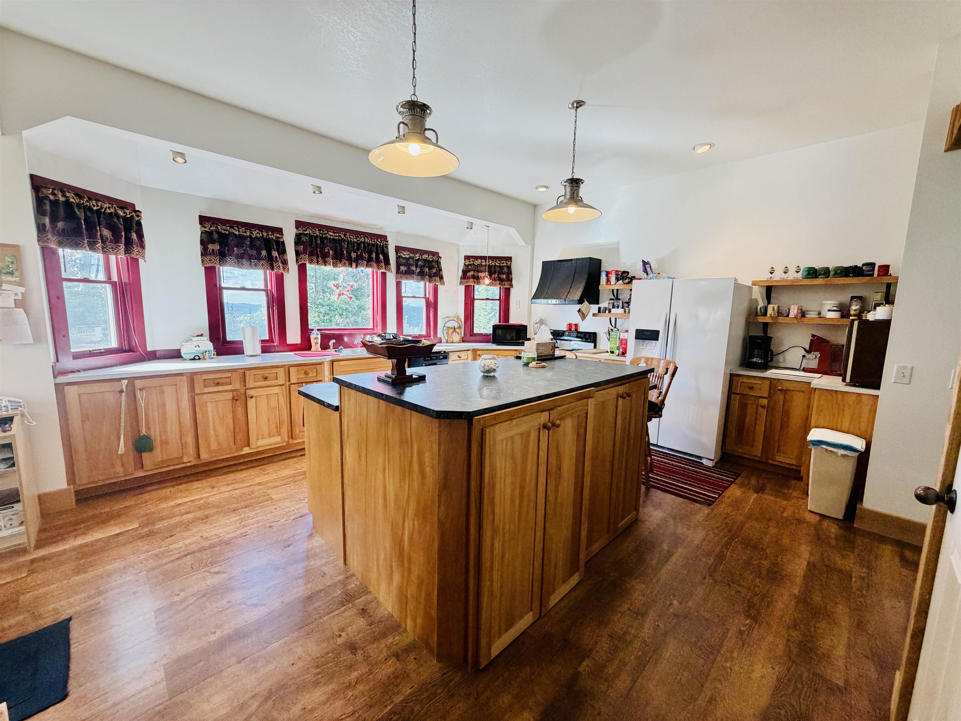 102 Perry Road Property Photo 14