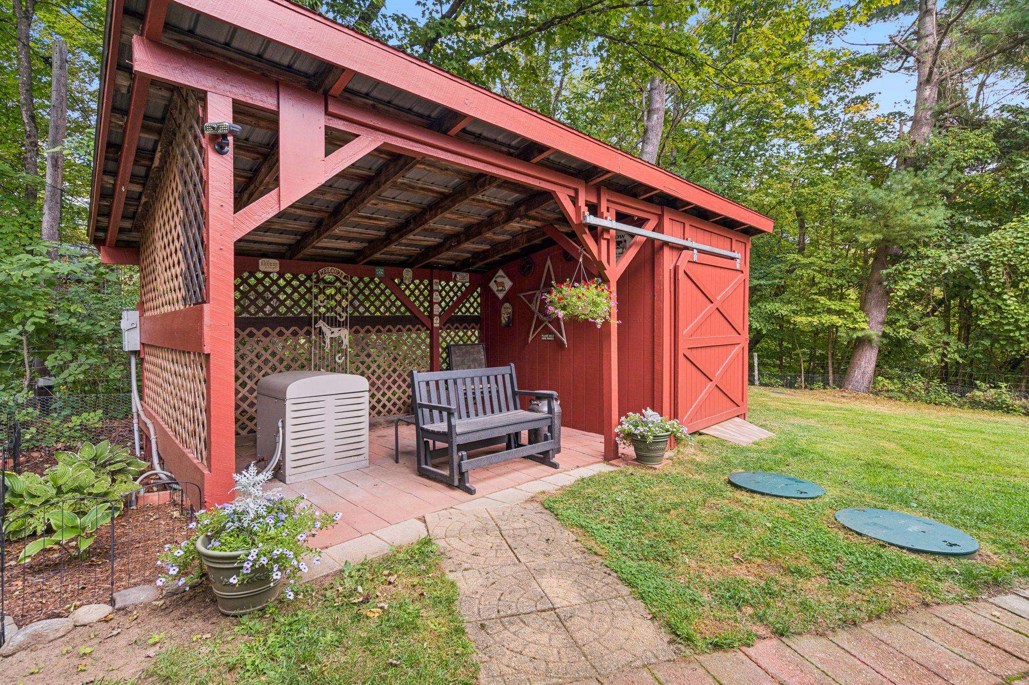13 Brigham Circle Property Photo 17