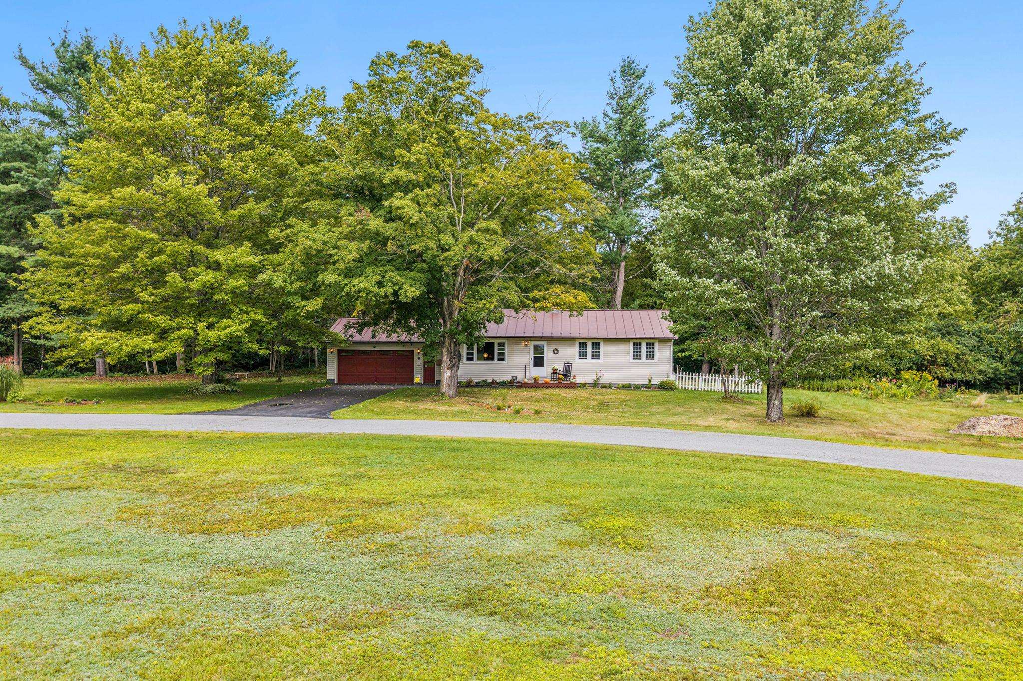 13 Brigham Circle Property Photo 18