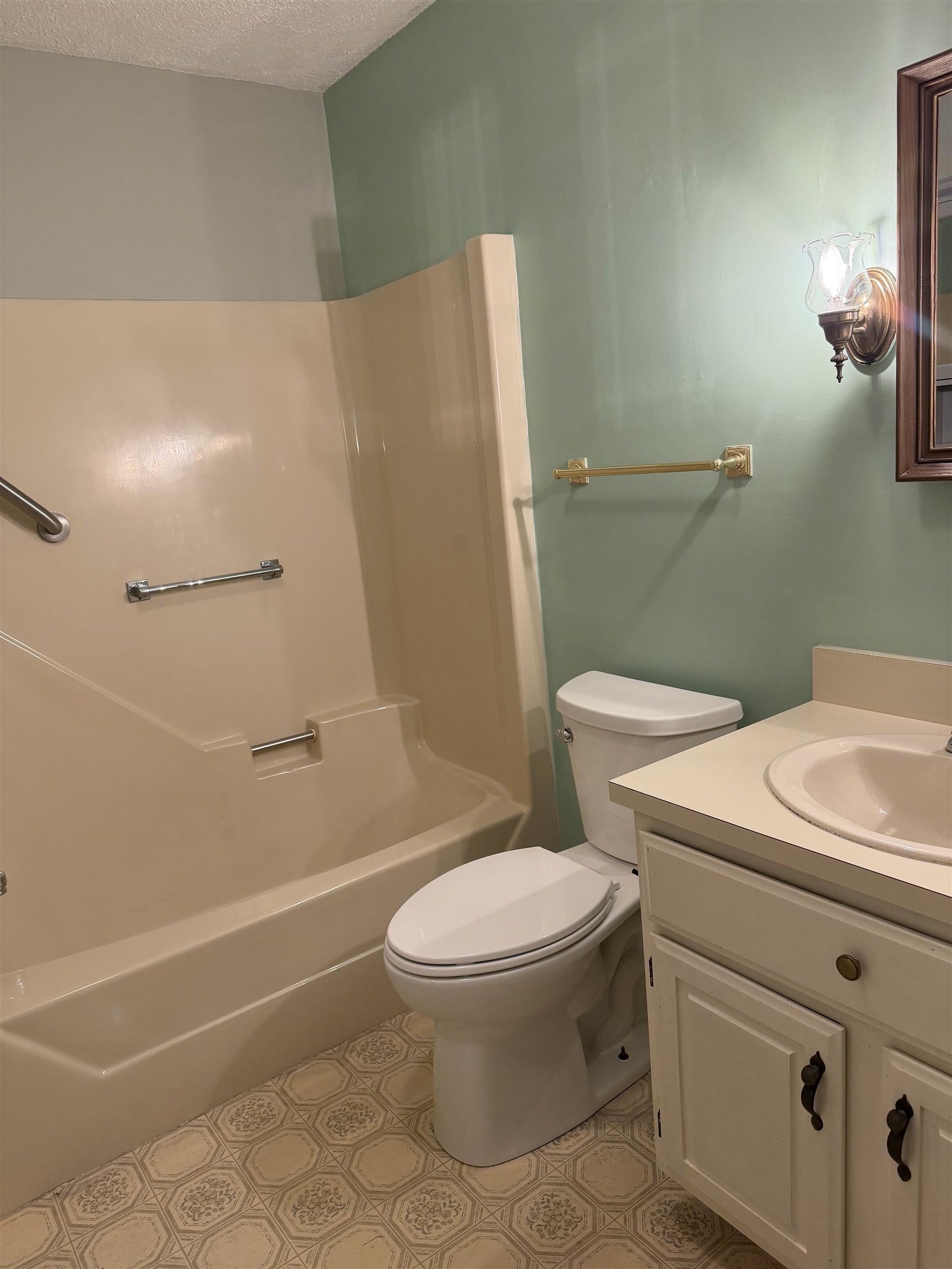 24 Granite Ridge Drive Property Photo 16