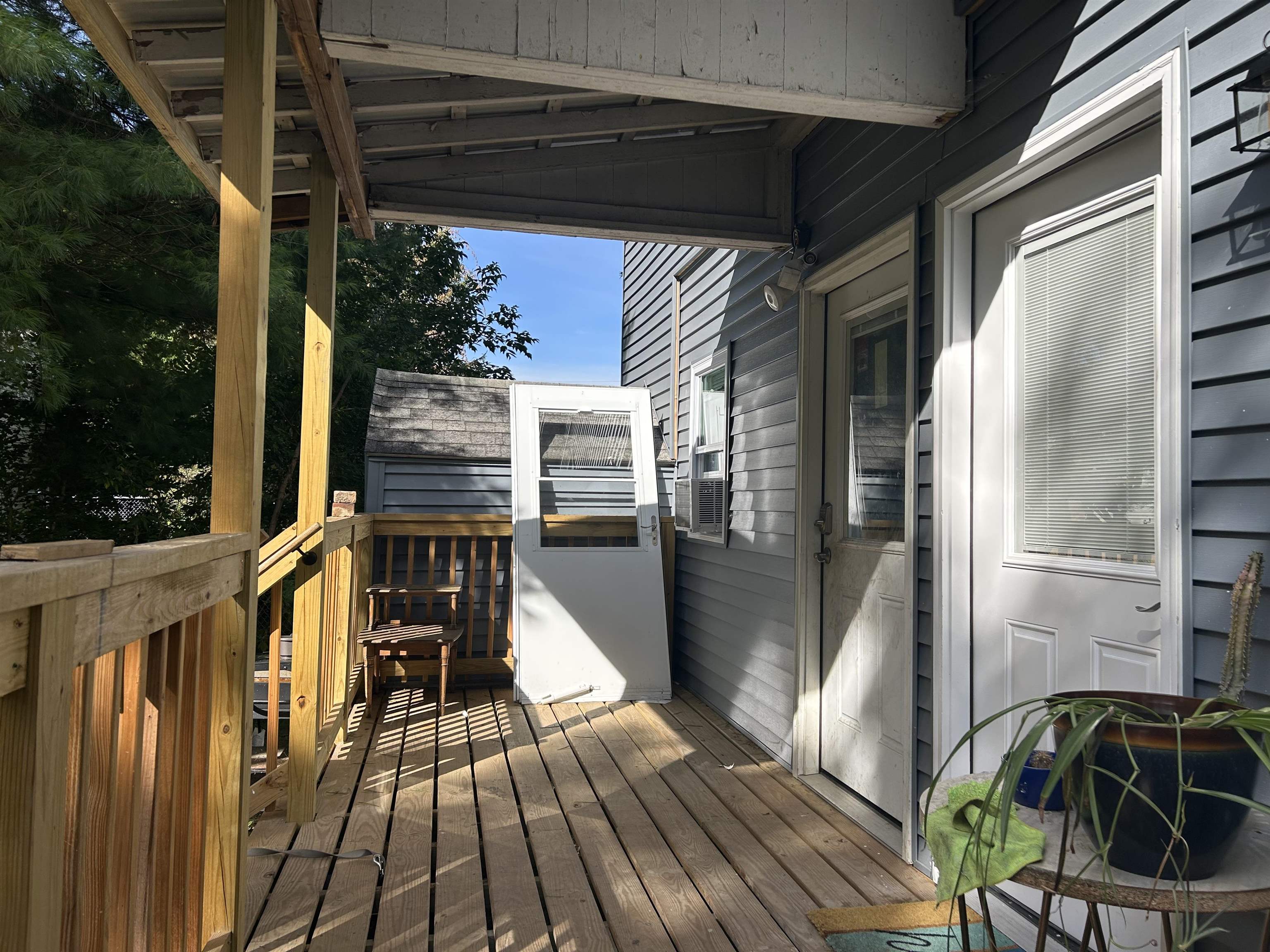 100 South Street Property Photo 14