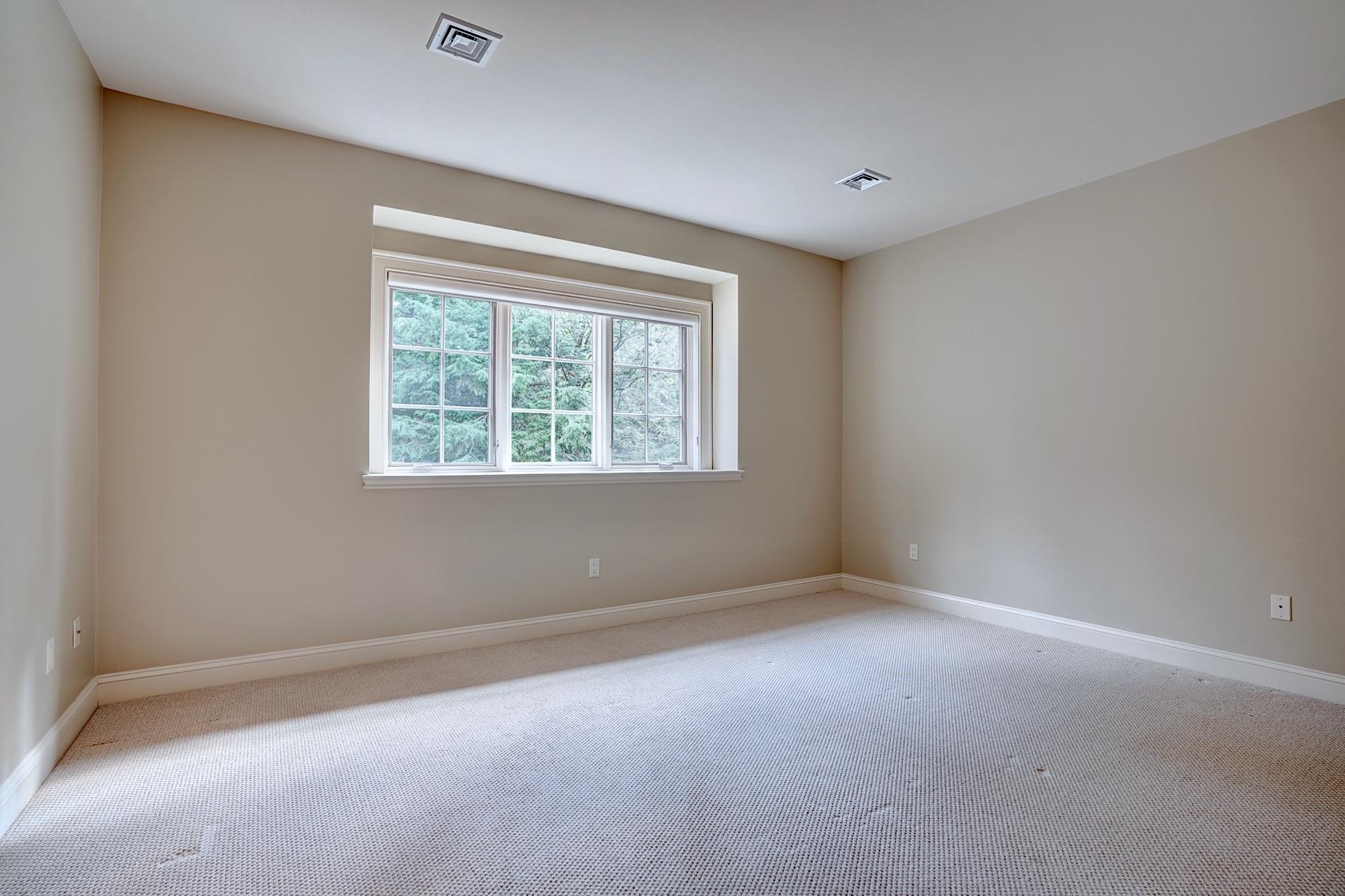 13 Squier Drive Property Photo 34