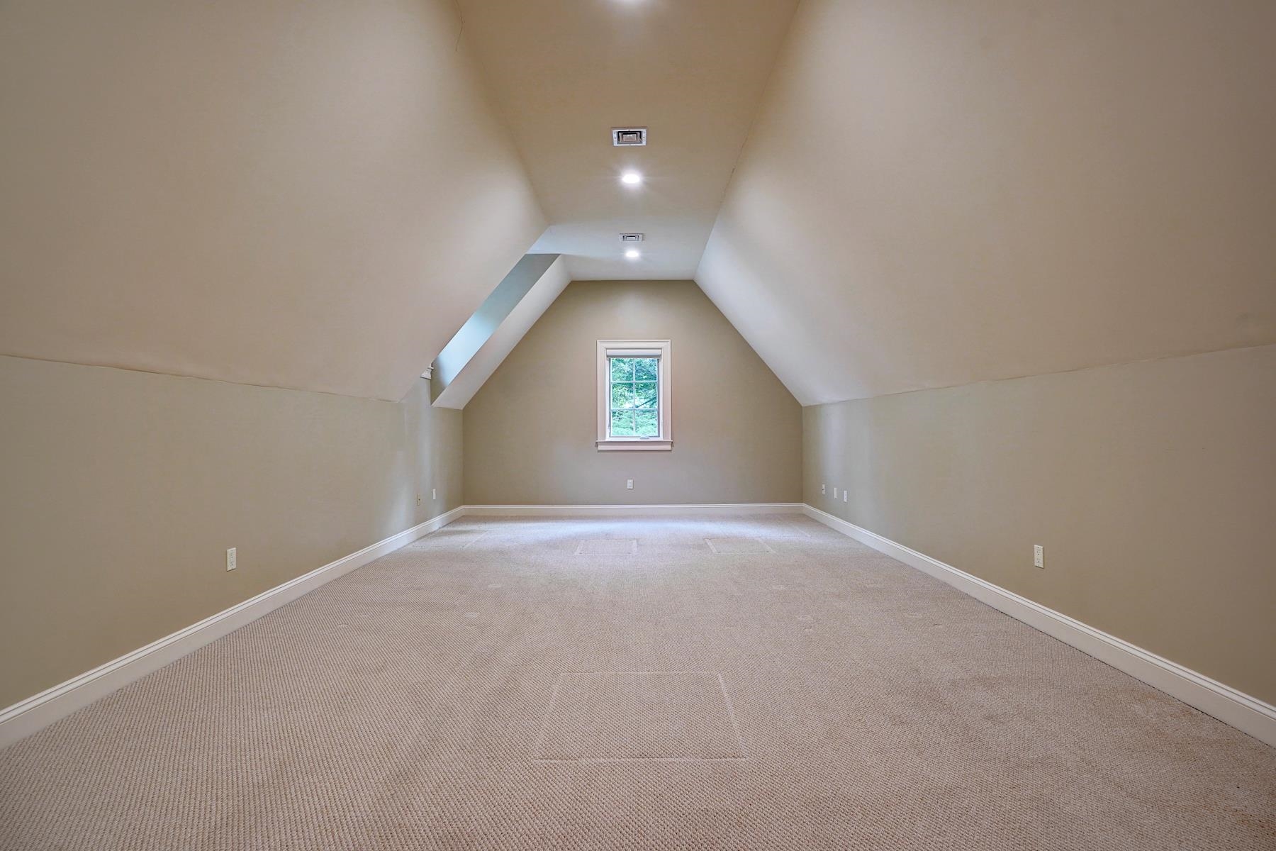 13 Squier Drive Property Photo 44