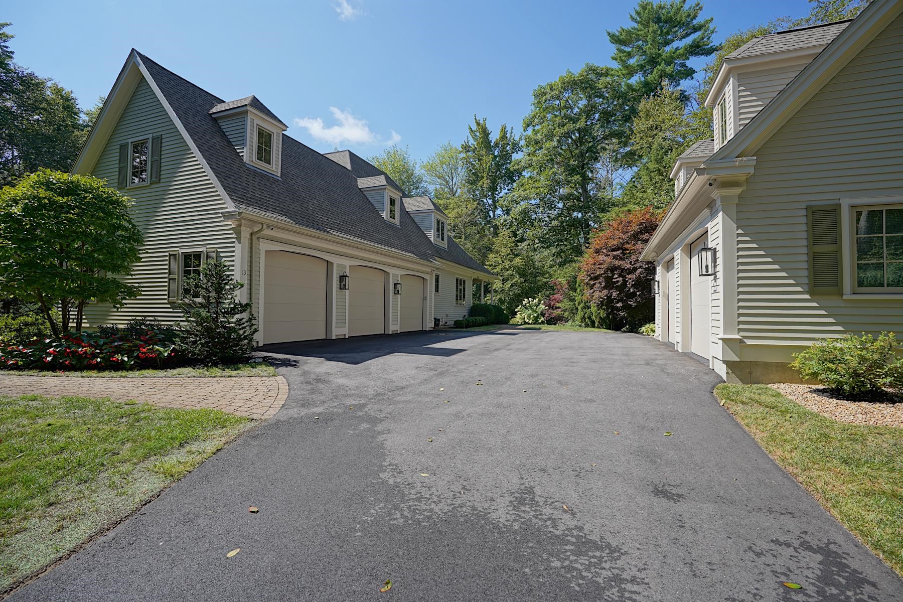 13 Squier Drive Property Photo 59