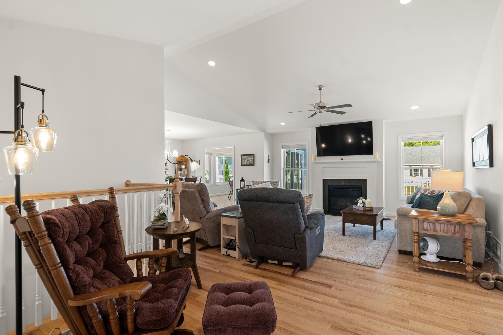 206 Lomartire Drive Property Photo 10