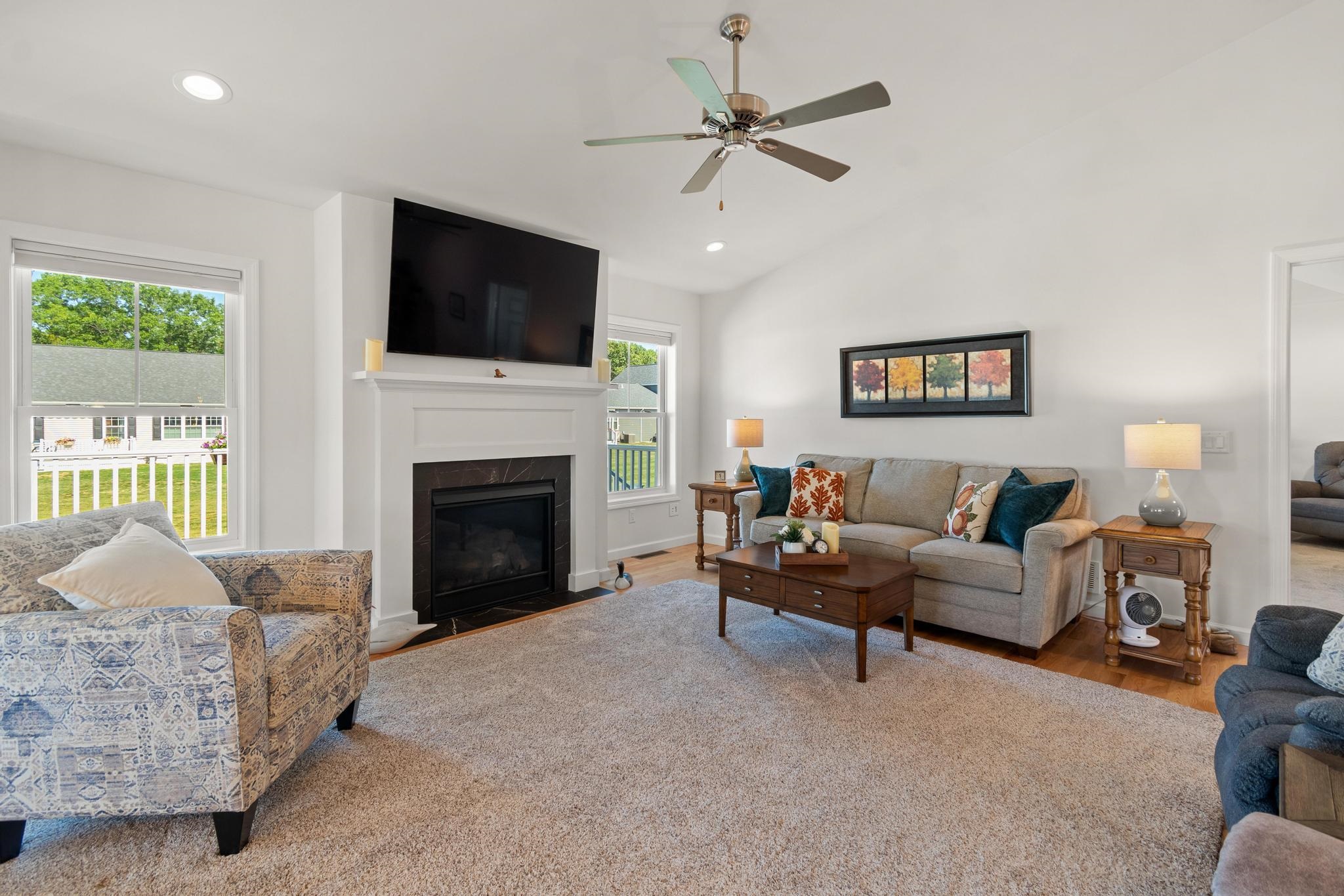 206 Lomartire Drive Property Photo 14