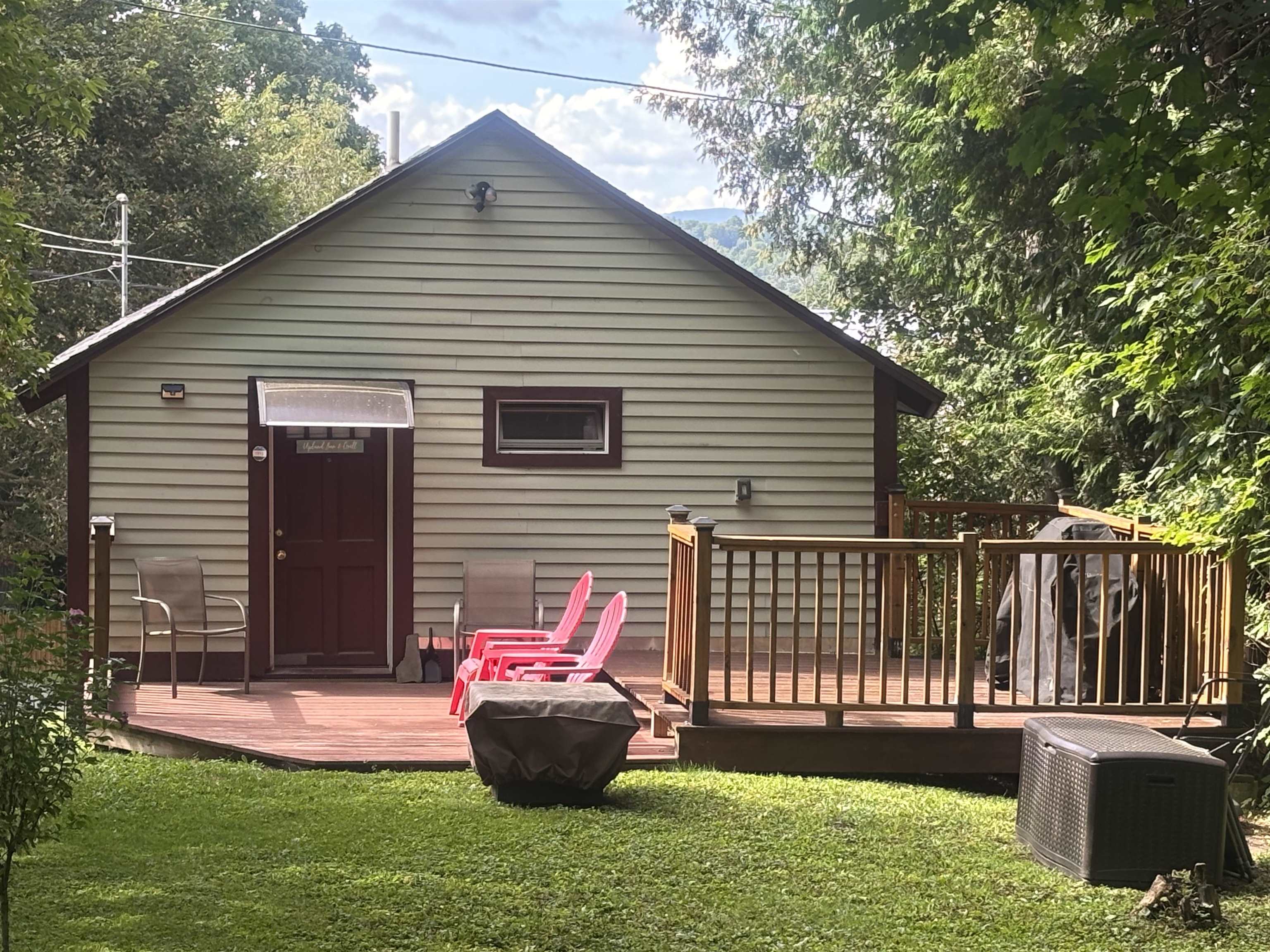 4 Upland Avenue Property Photo 1