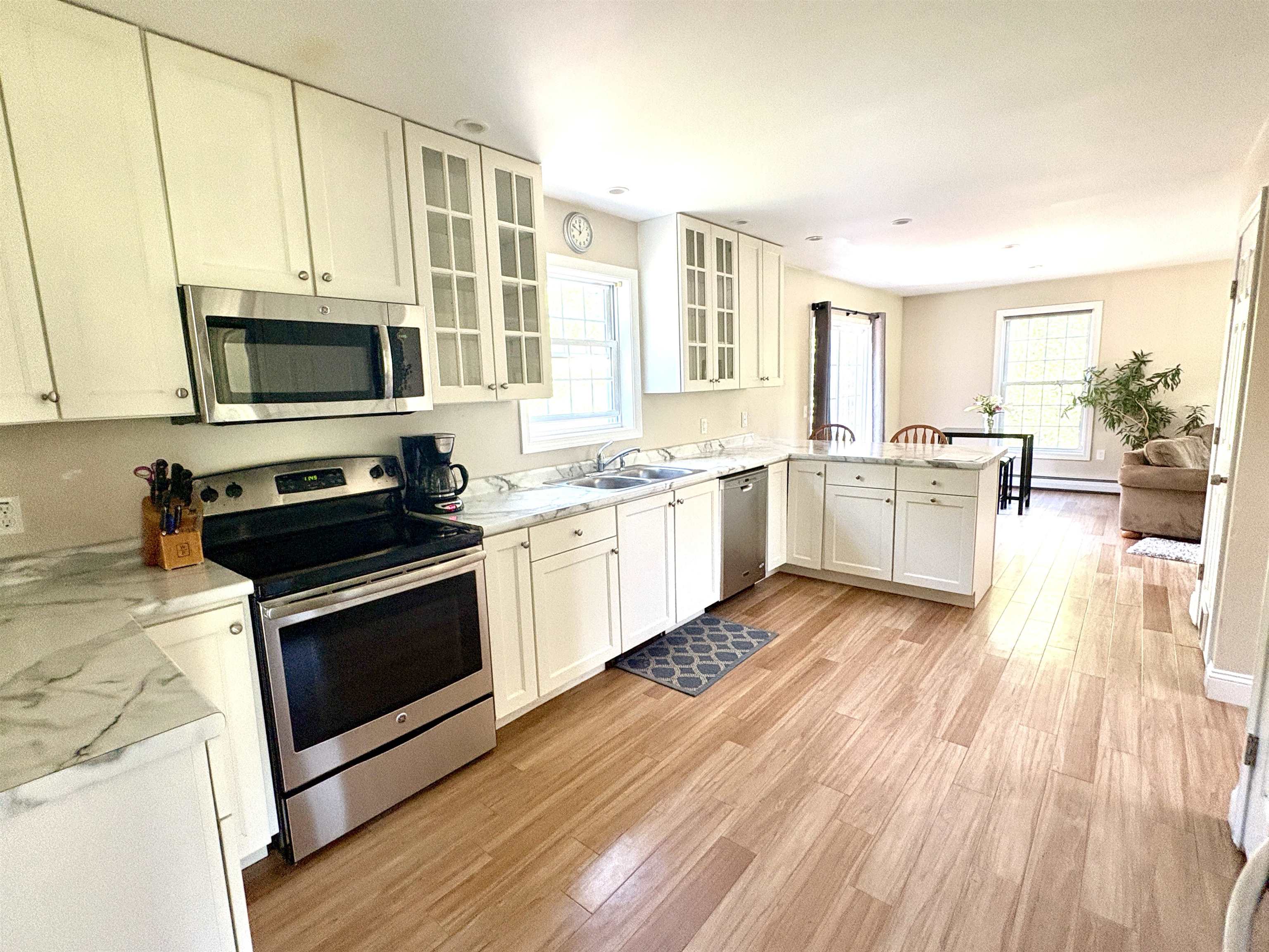 68 Jackson Heights Property Photo 4