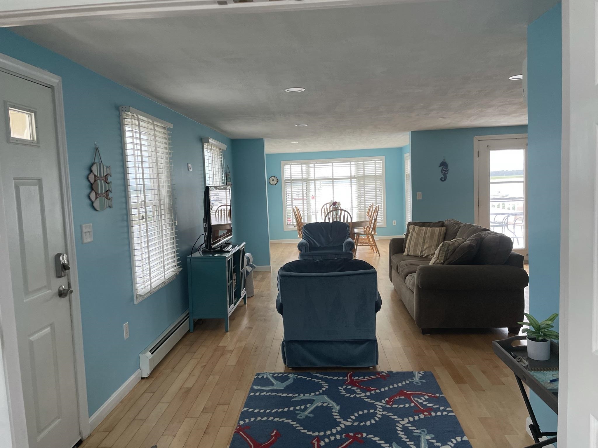 279 Portsmouth Avenue Property Photo 7