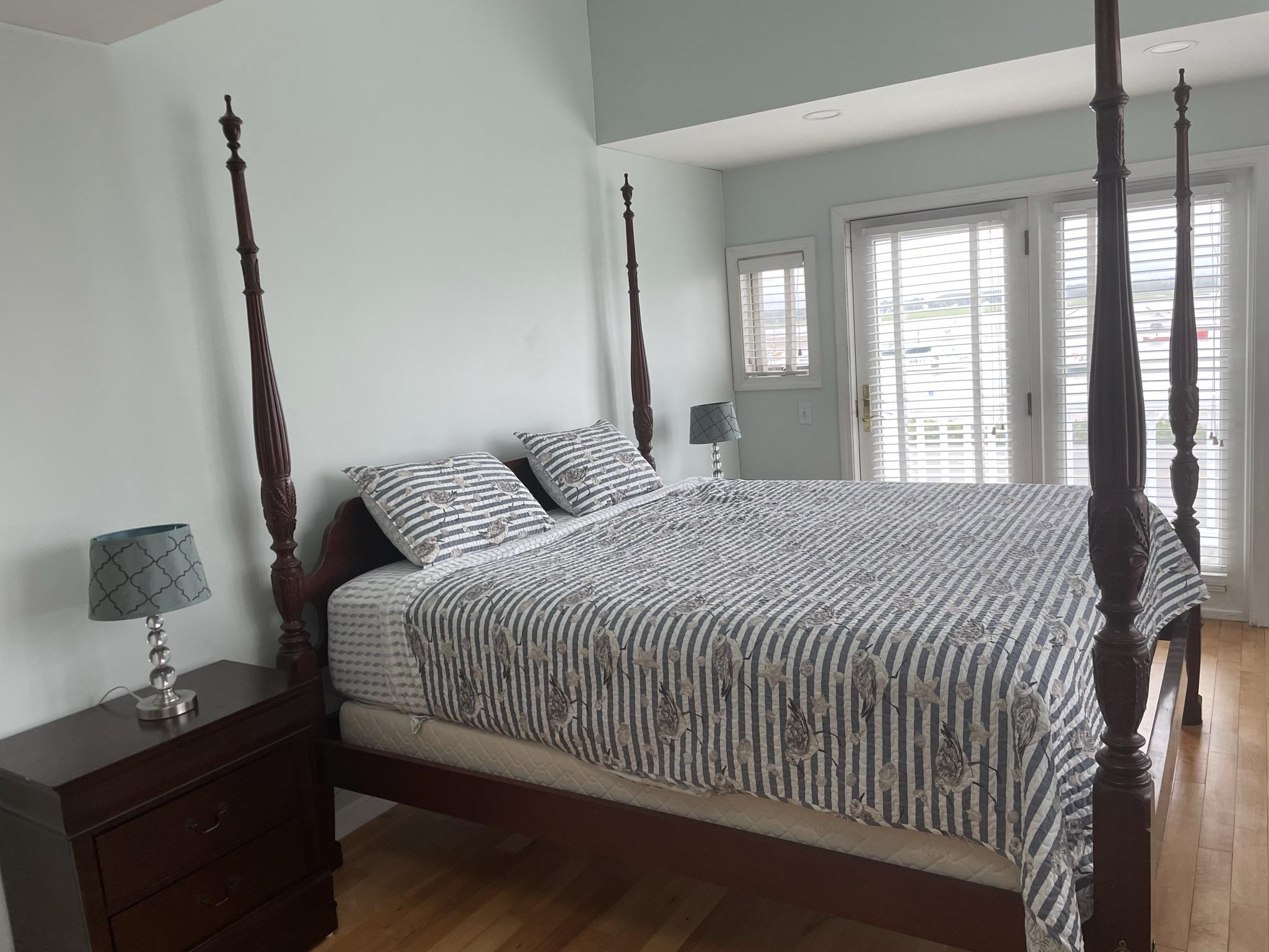 279 Portsmouth Avenue Property Photo 22