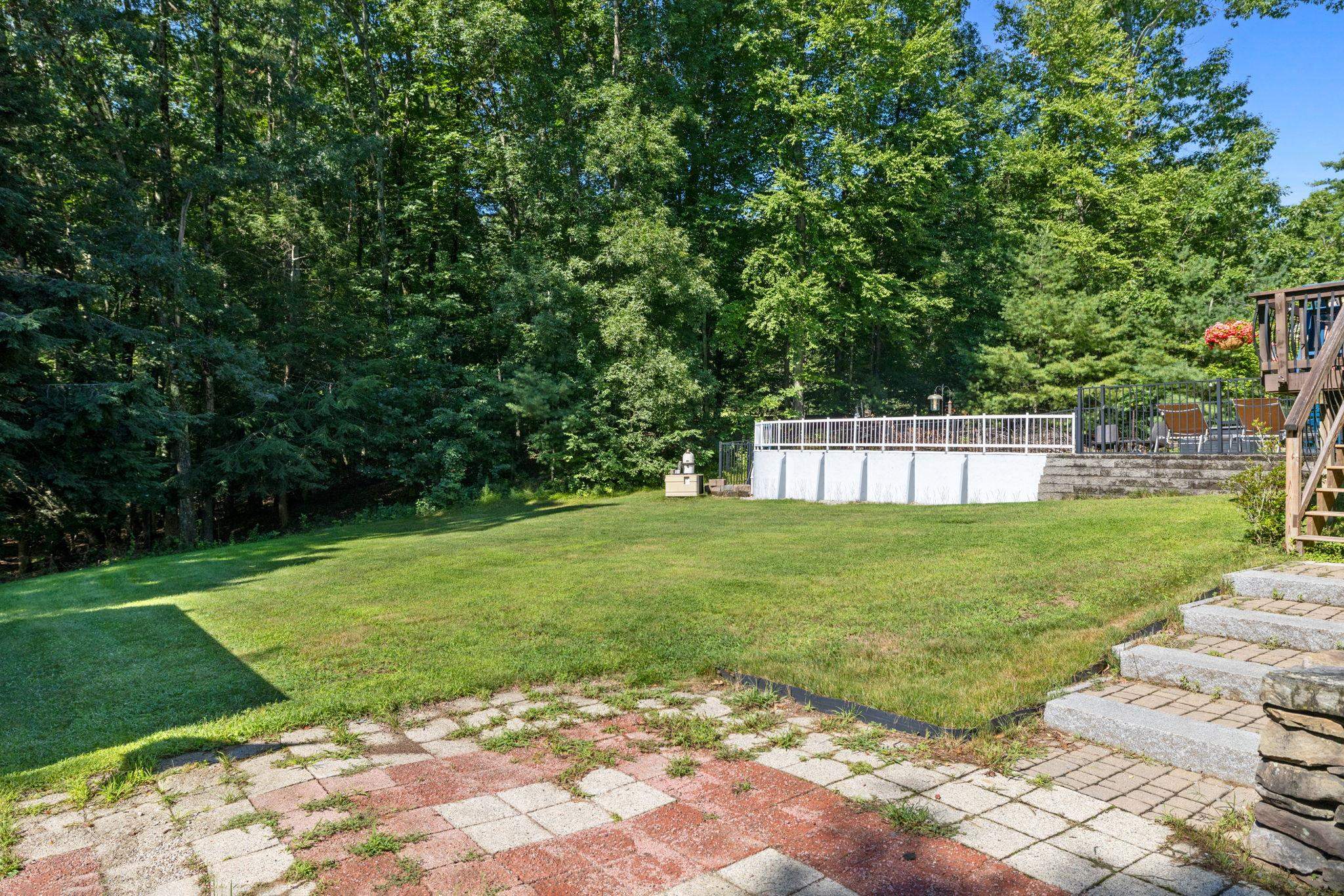 8 Kenwood Drive Property Photo 5