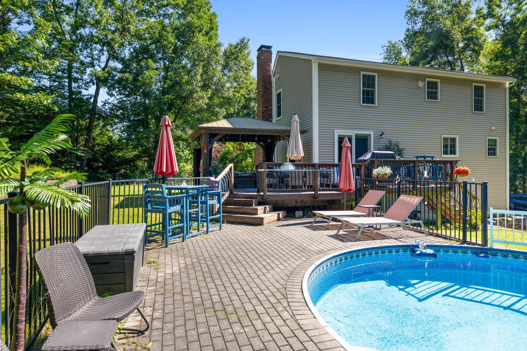8 Kenwood Drive Property Photo 6