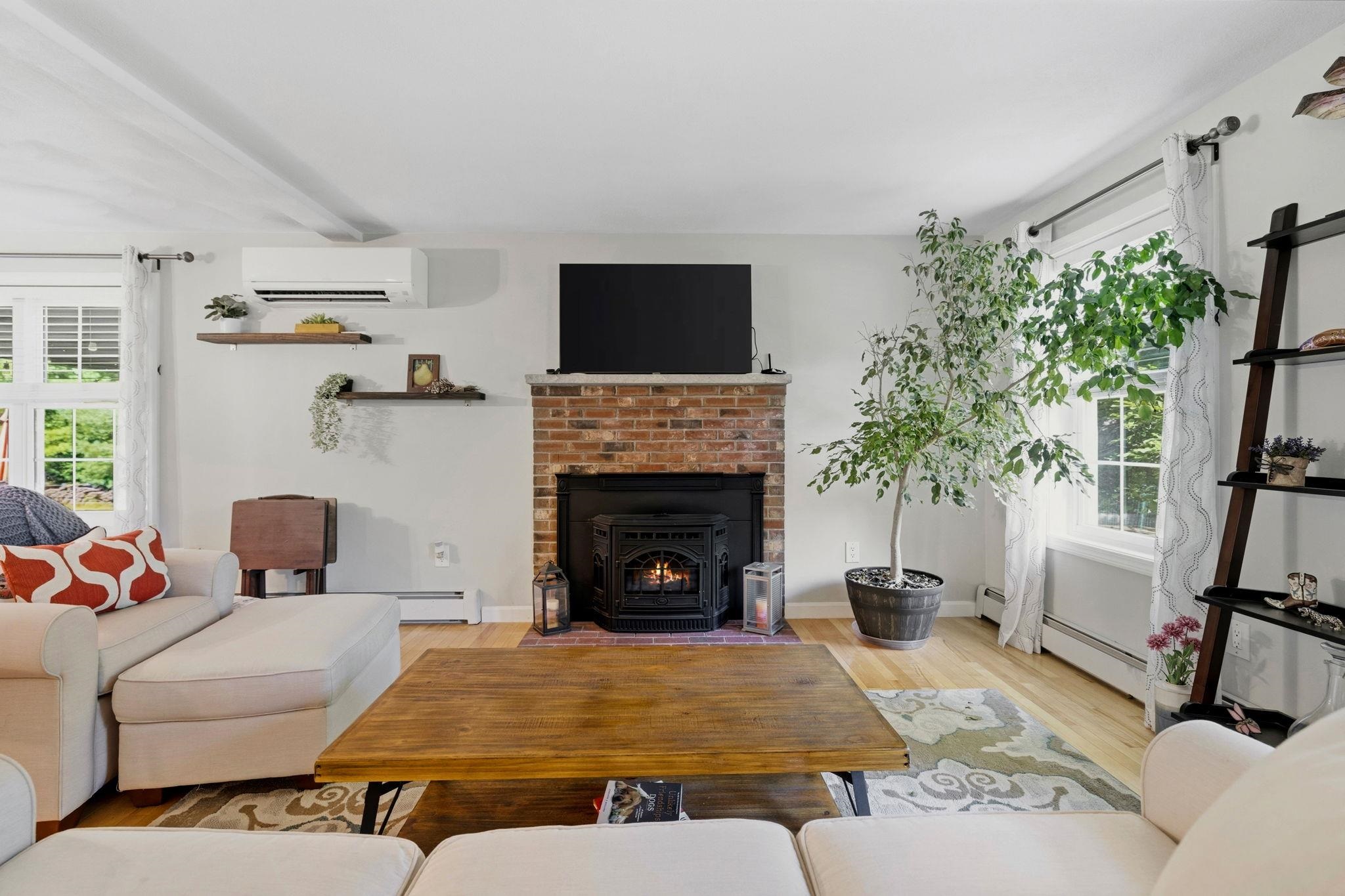 8 Kenwood Drive Property Photo 13