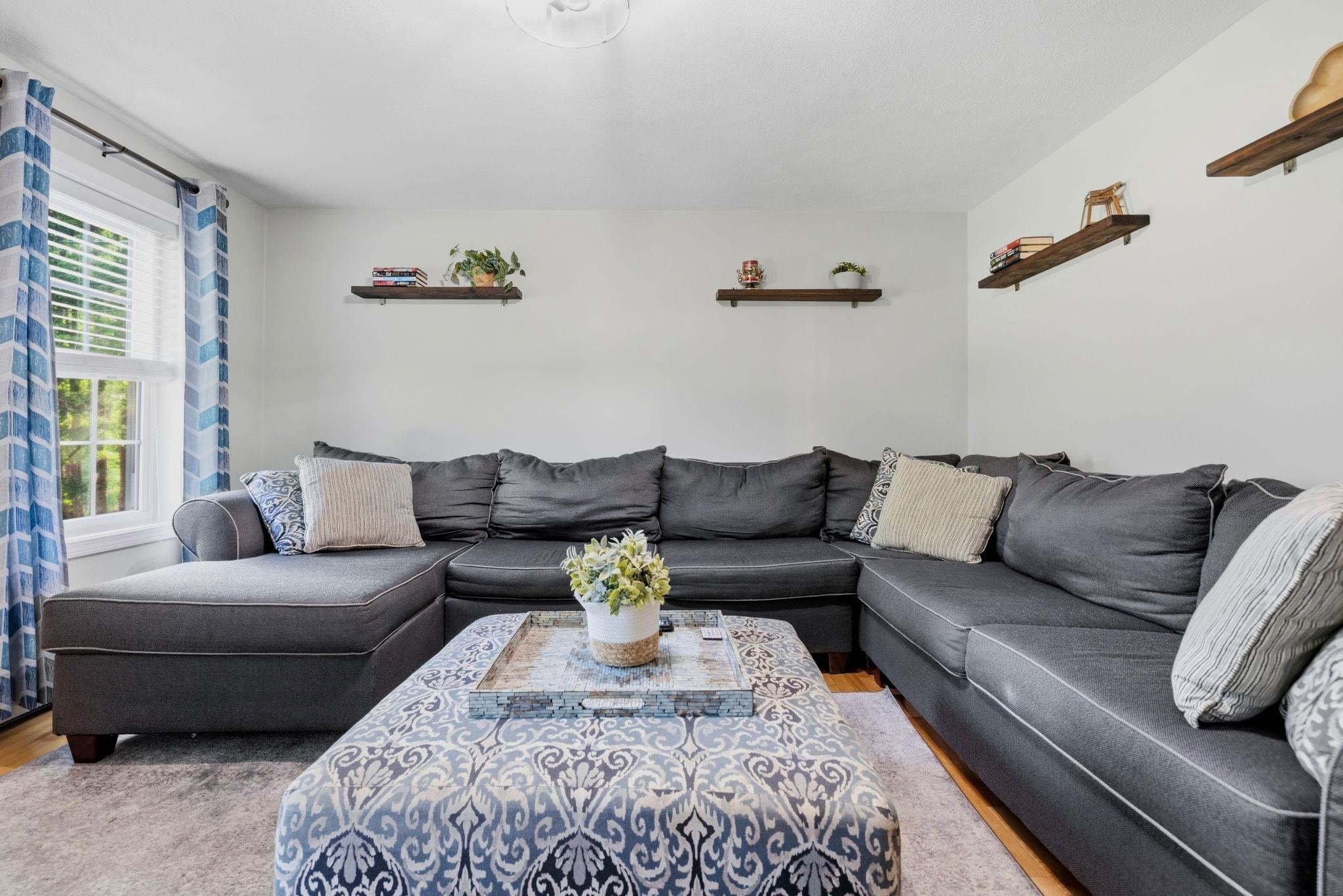 8 Kenwood Drive Property Photo 15