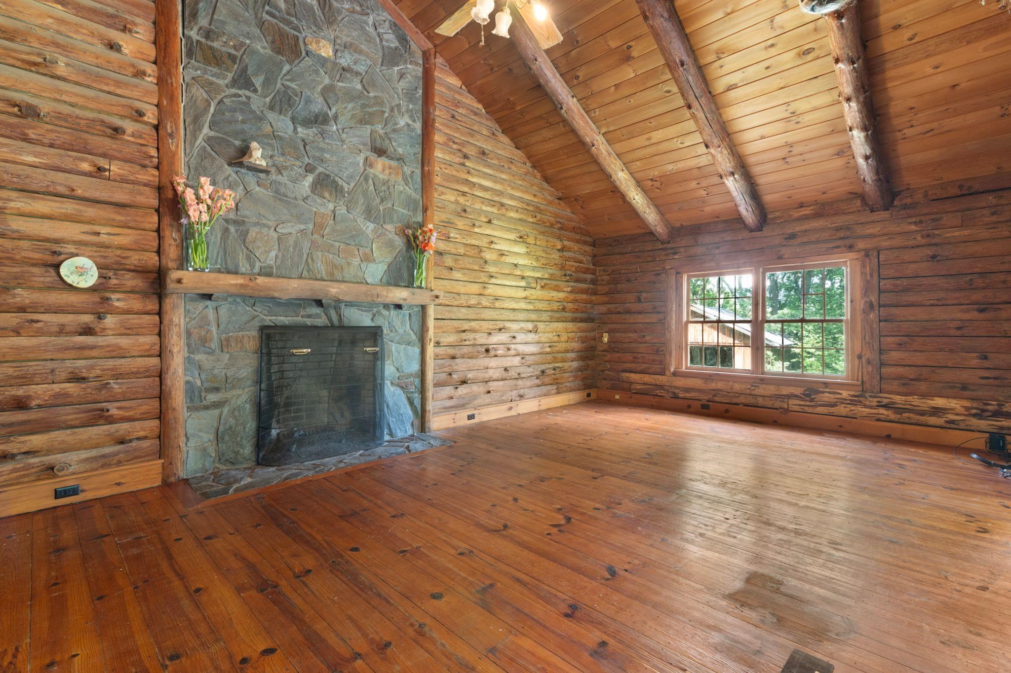 30 Earls Way Property Photo 17