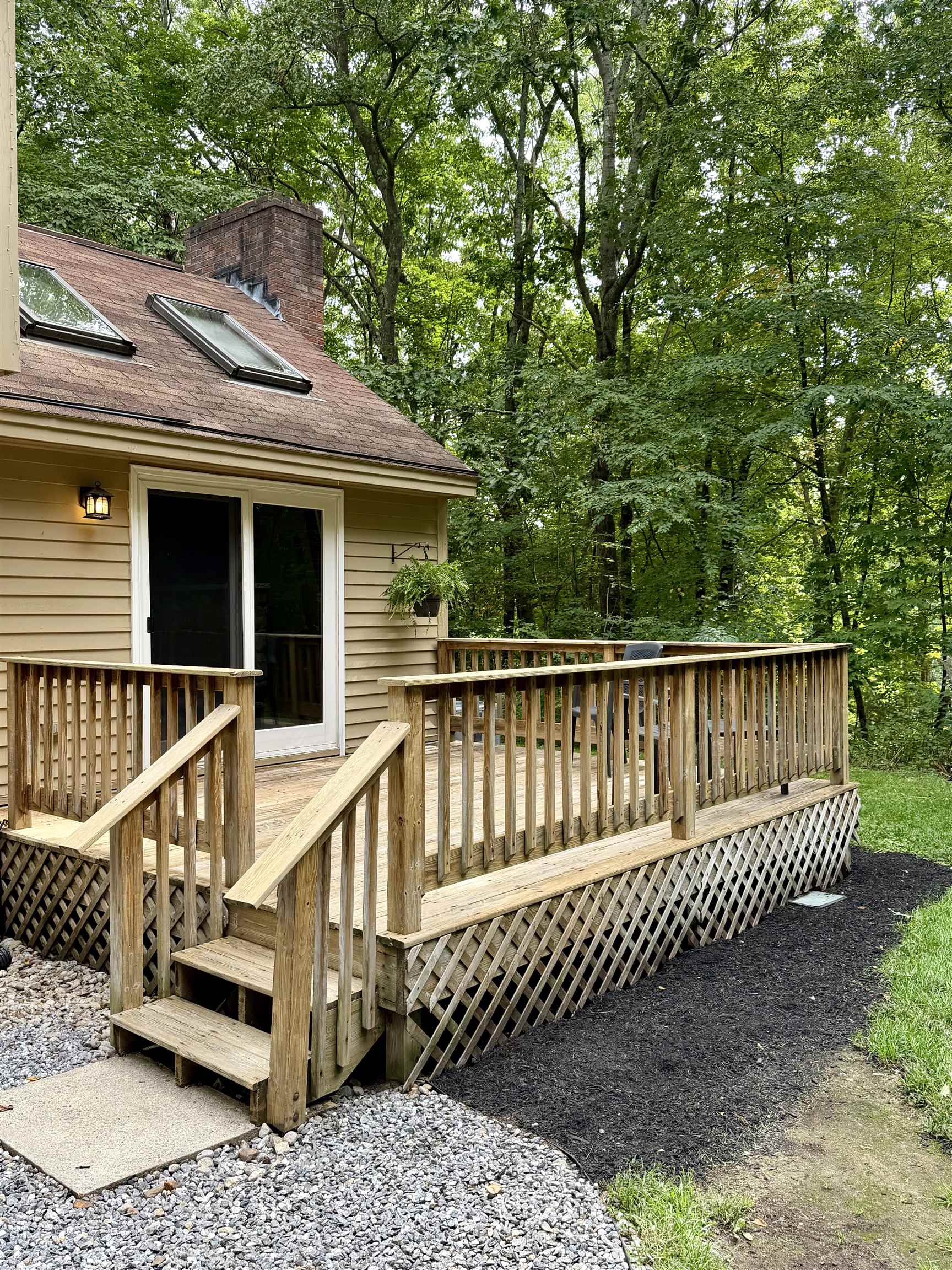 16 Windsor Drive Property Photo 8