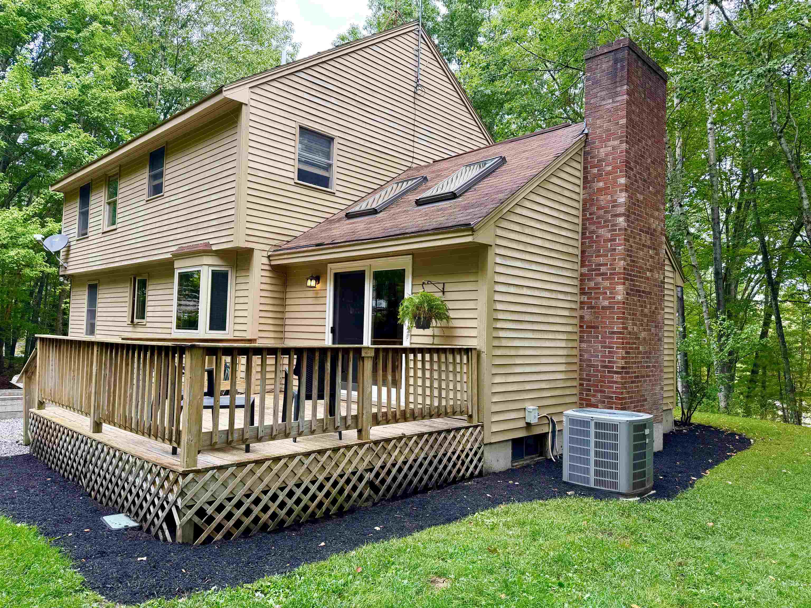 16 Windsor Drive Property Photo 11