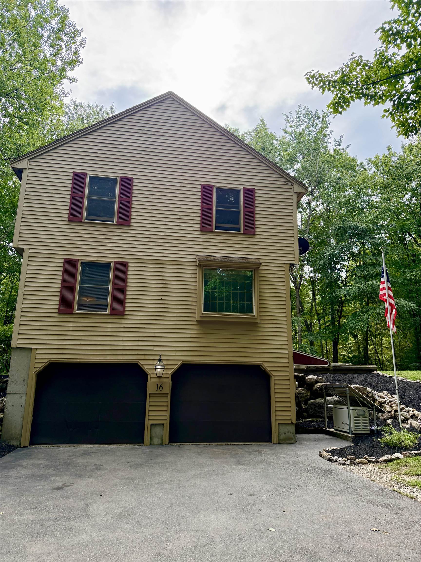 16 Windsor Drive Property Photo 13
