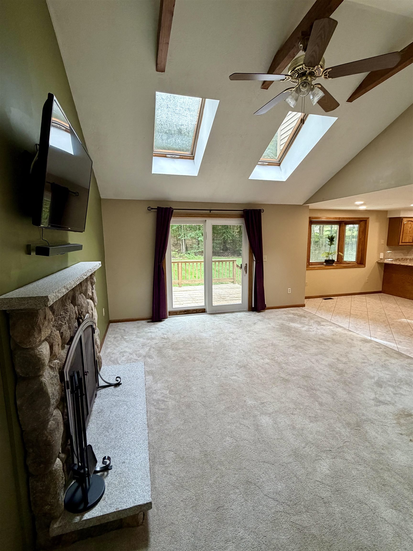 16 Windsor Drive Property Photo 20