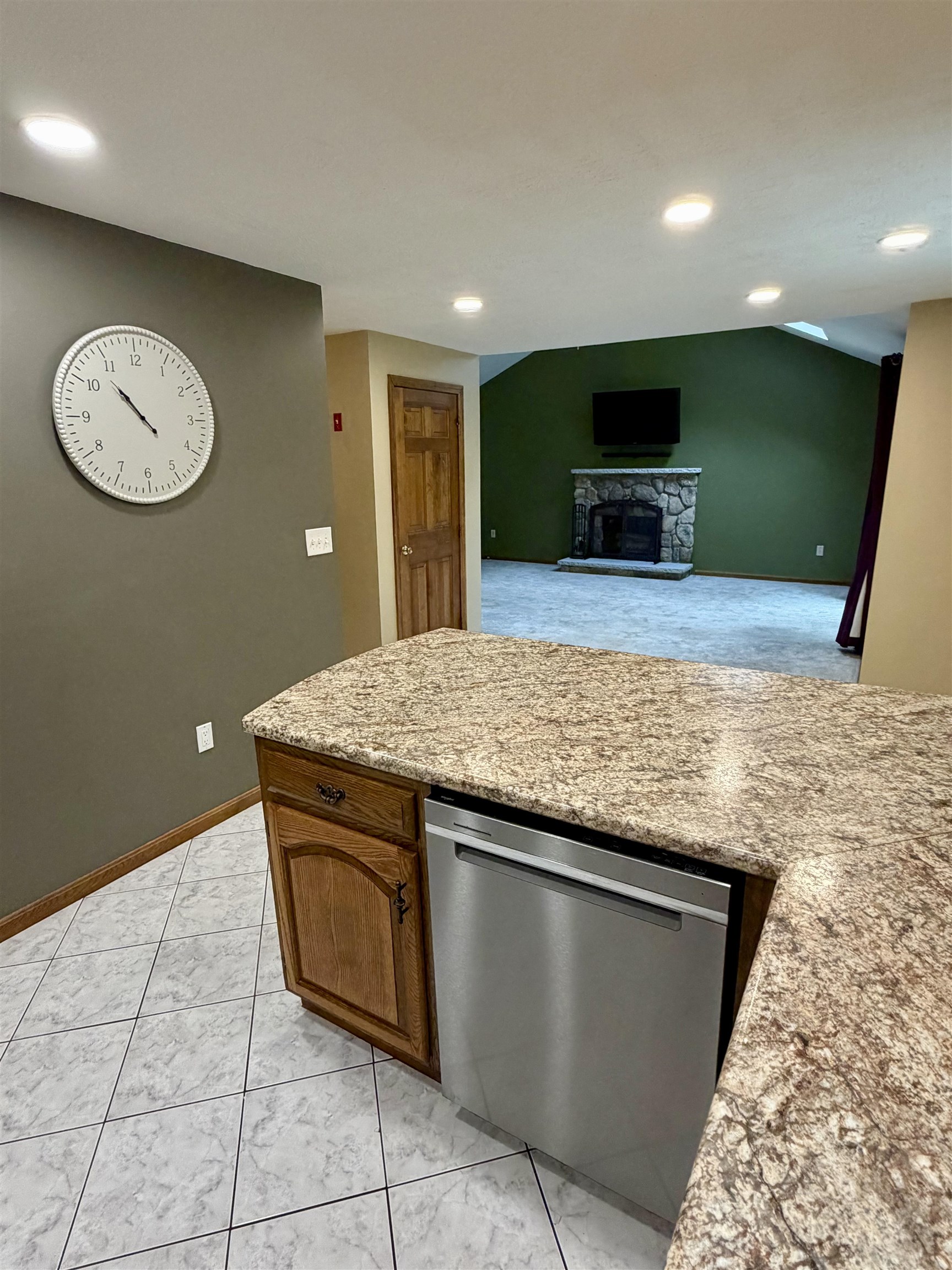 16 Windsor Drive Property Photo 23
