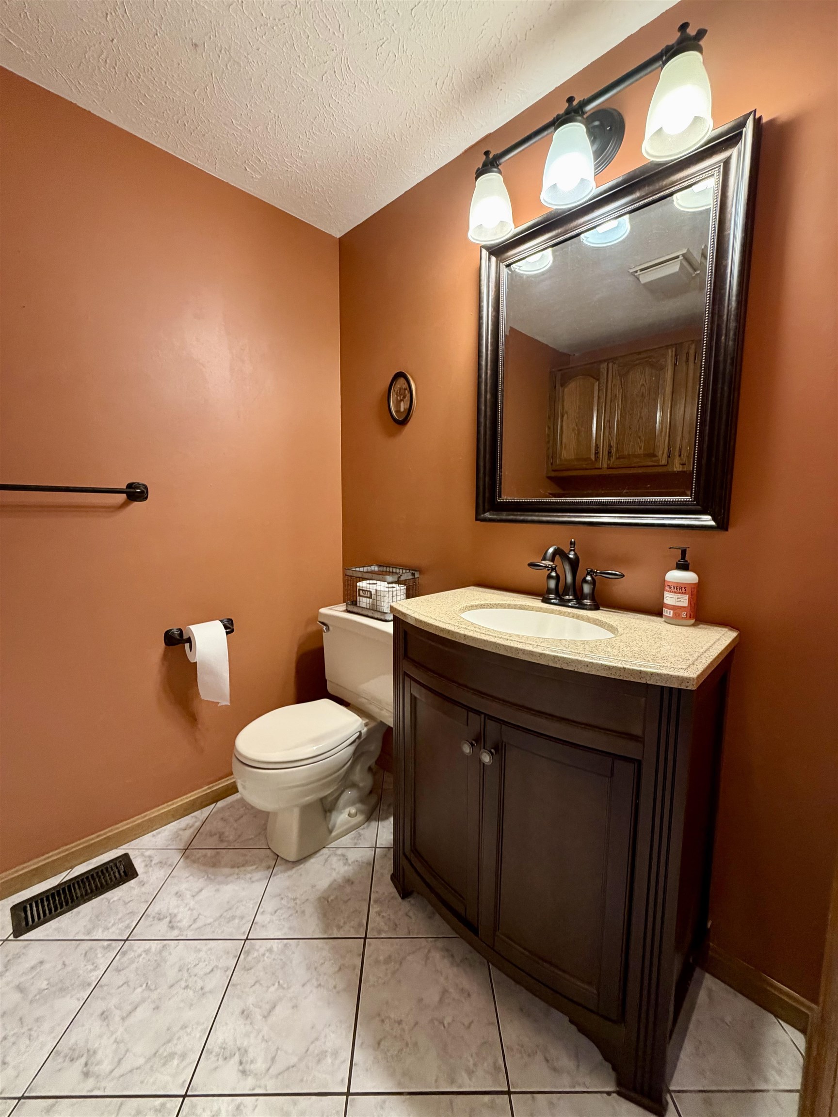 16 Windsor Drive Property Photo 27