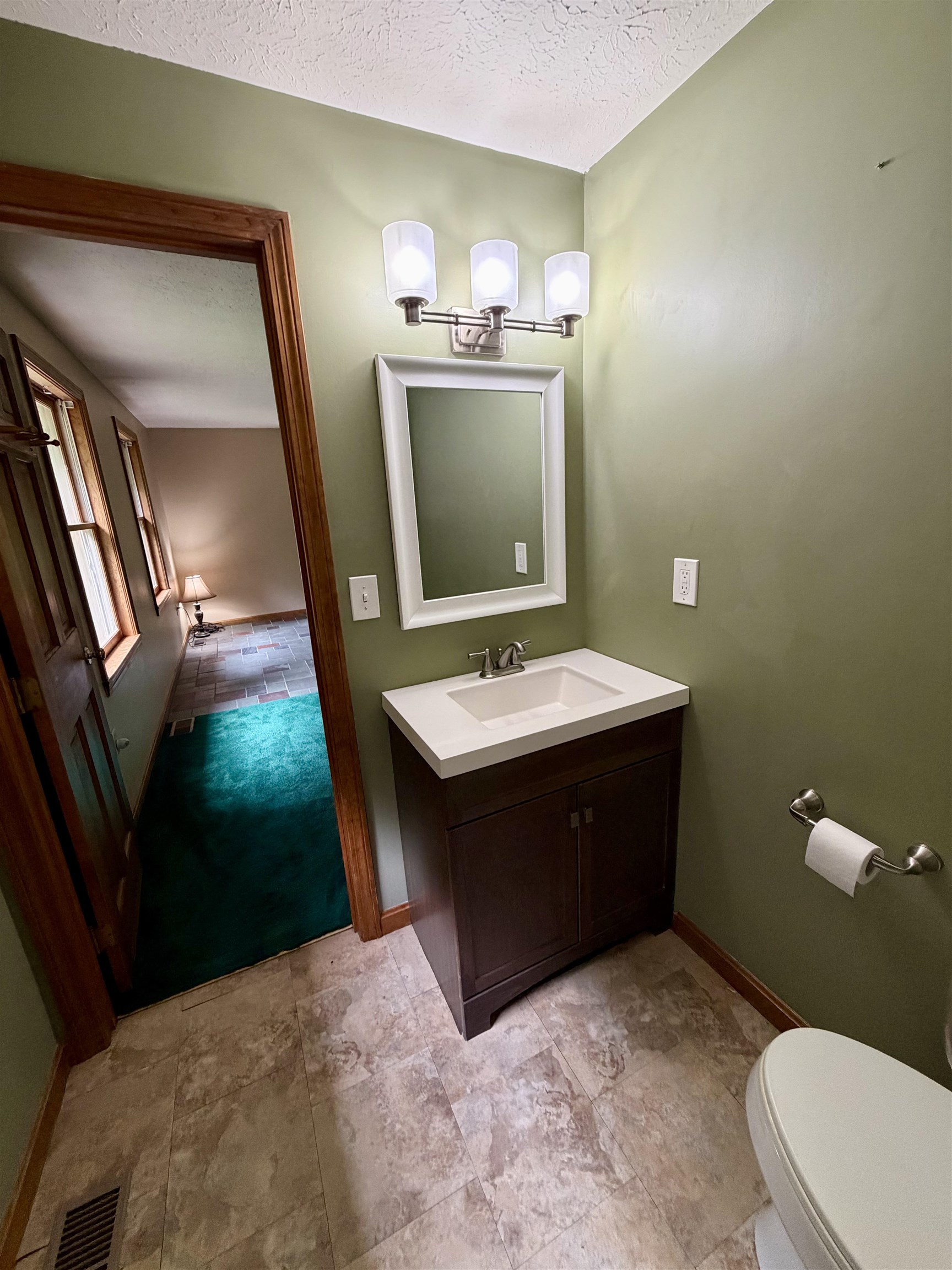 16 Windsor Drive Property Photo 34
