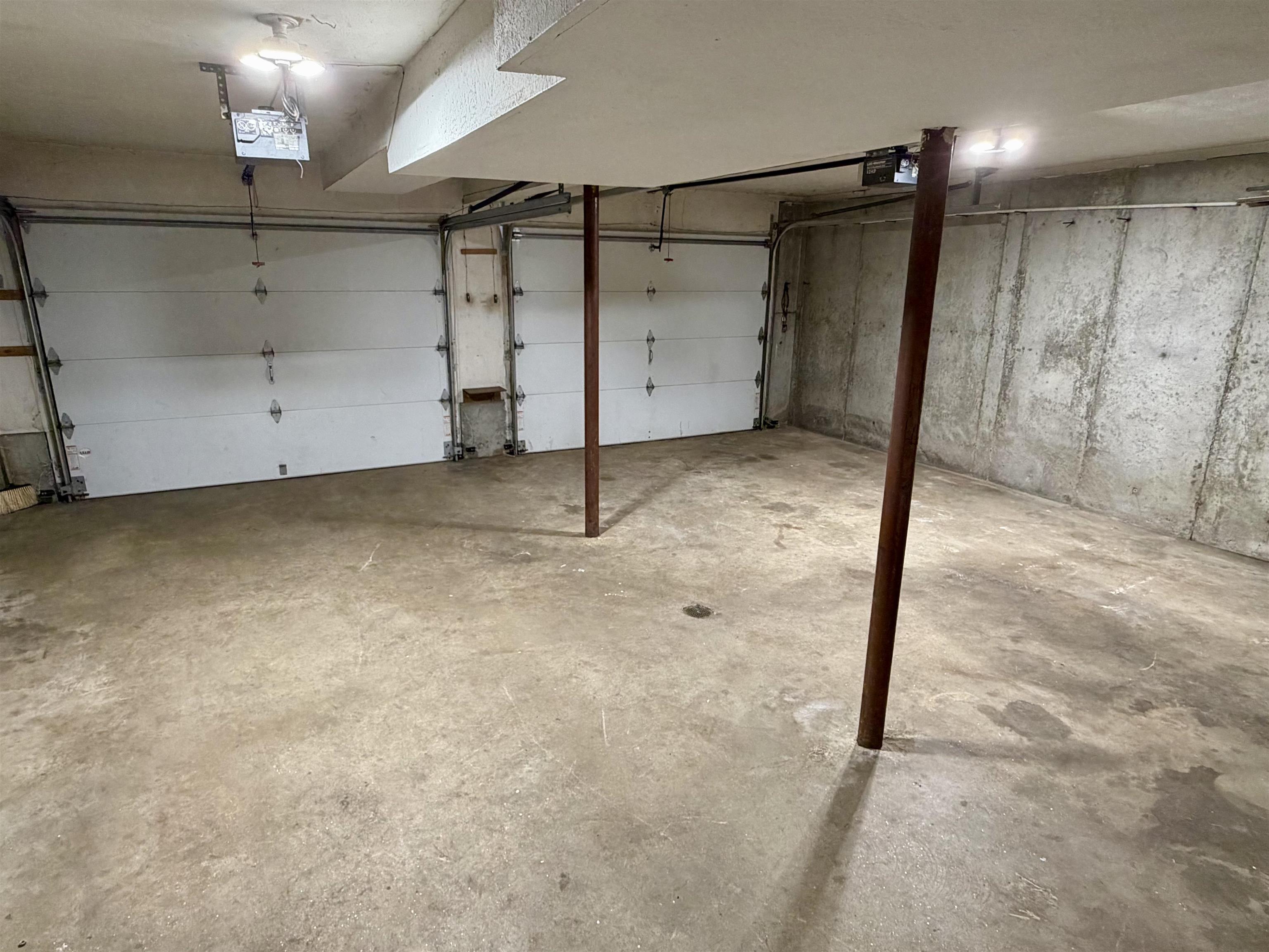 16 Windsor Drive Property Photo 38