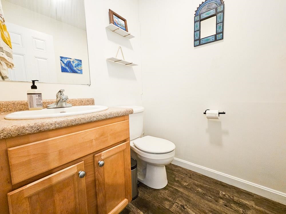 7 Capital Drive Property Photo 8