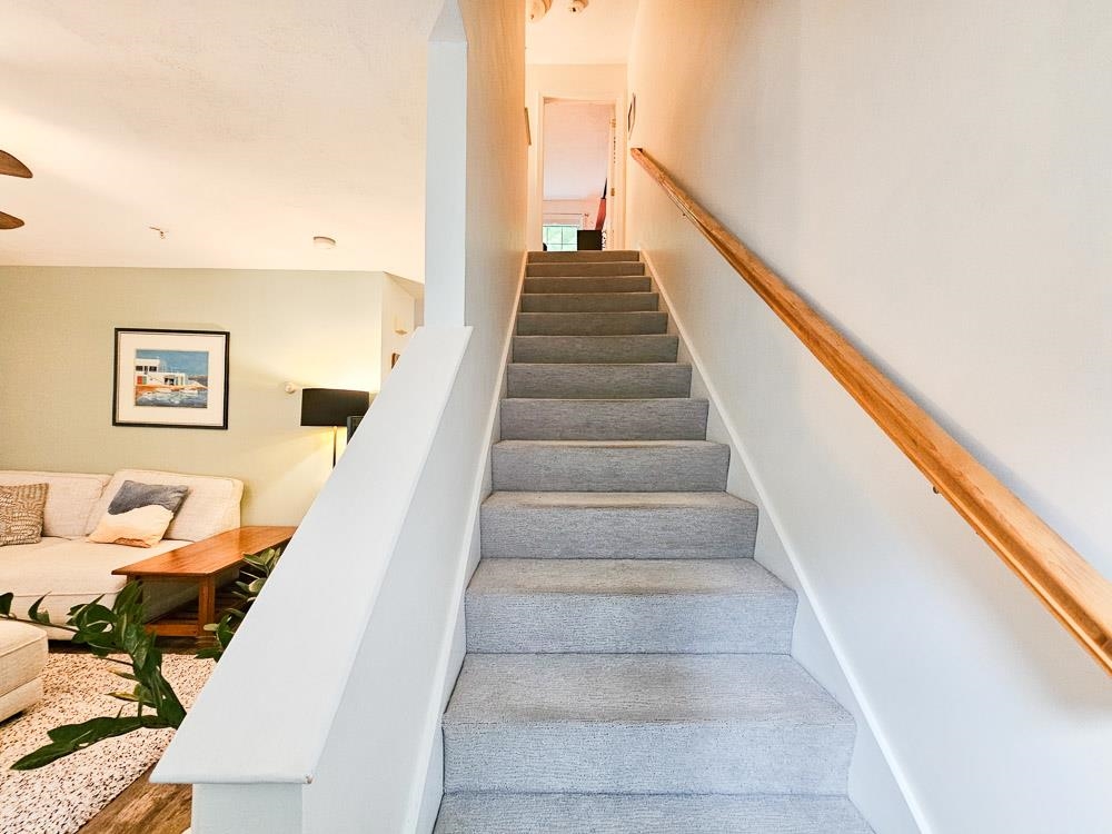 7 Capital Drive Property Photo 15