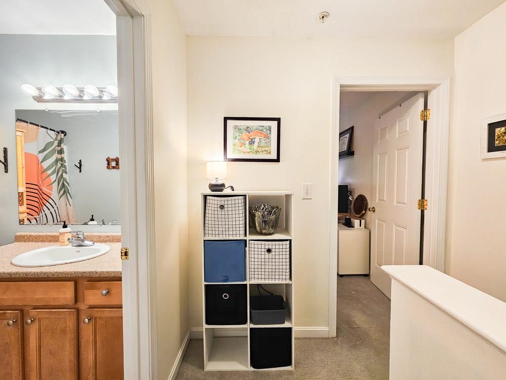 7 Capital Drive Property Photo 23