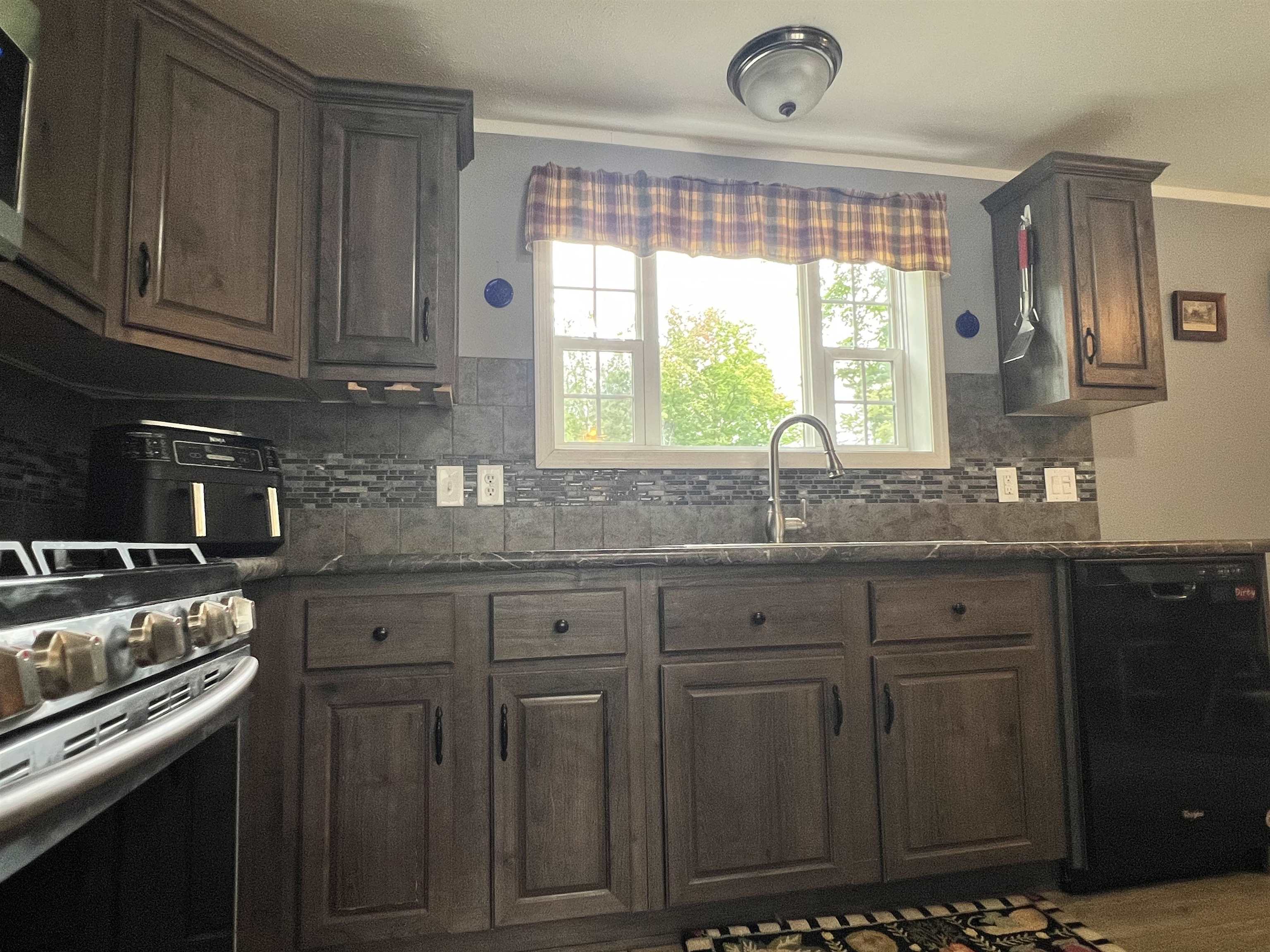 9 Page Road Property Photo 41