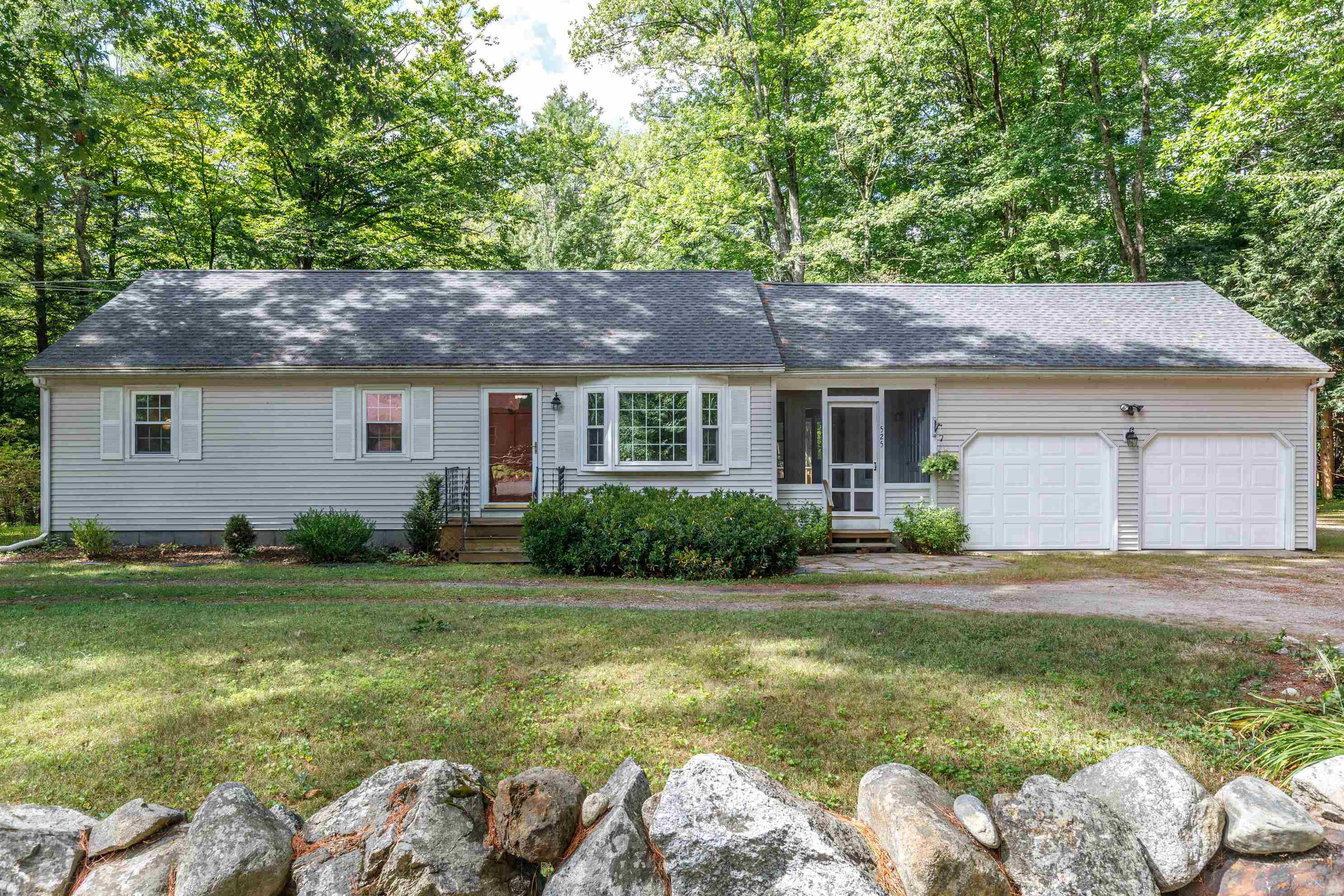 525 Briar Hill Road Property Photo 1