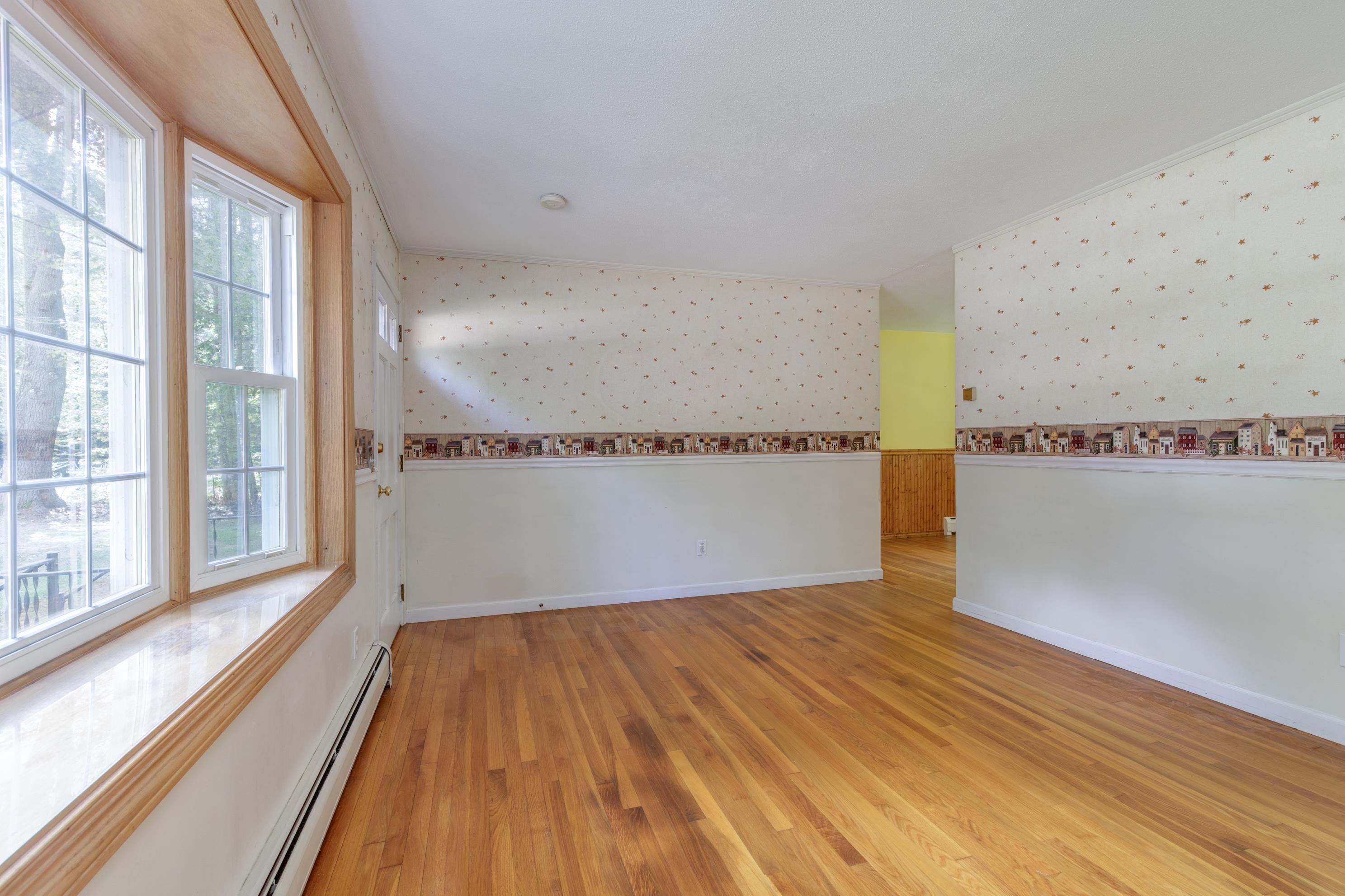 525 Briar Hill Road Property Photo 17