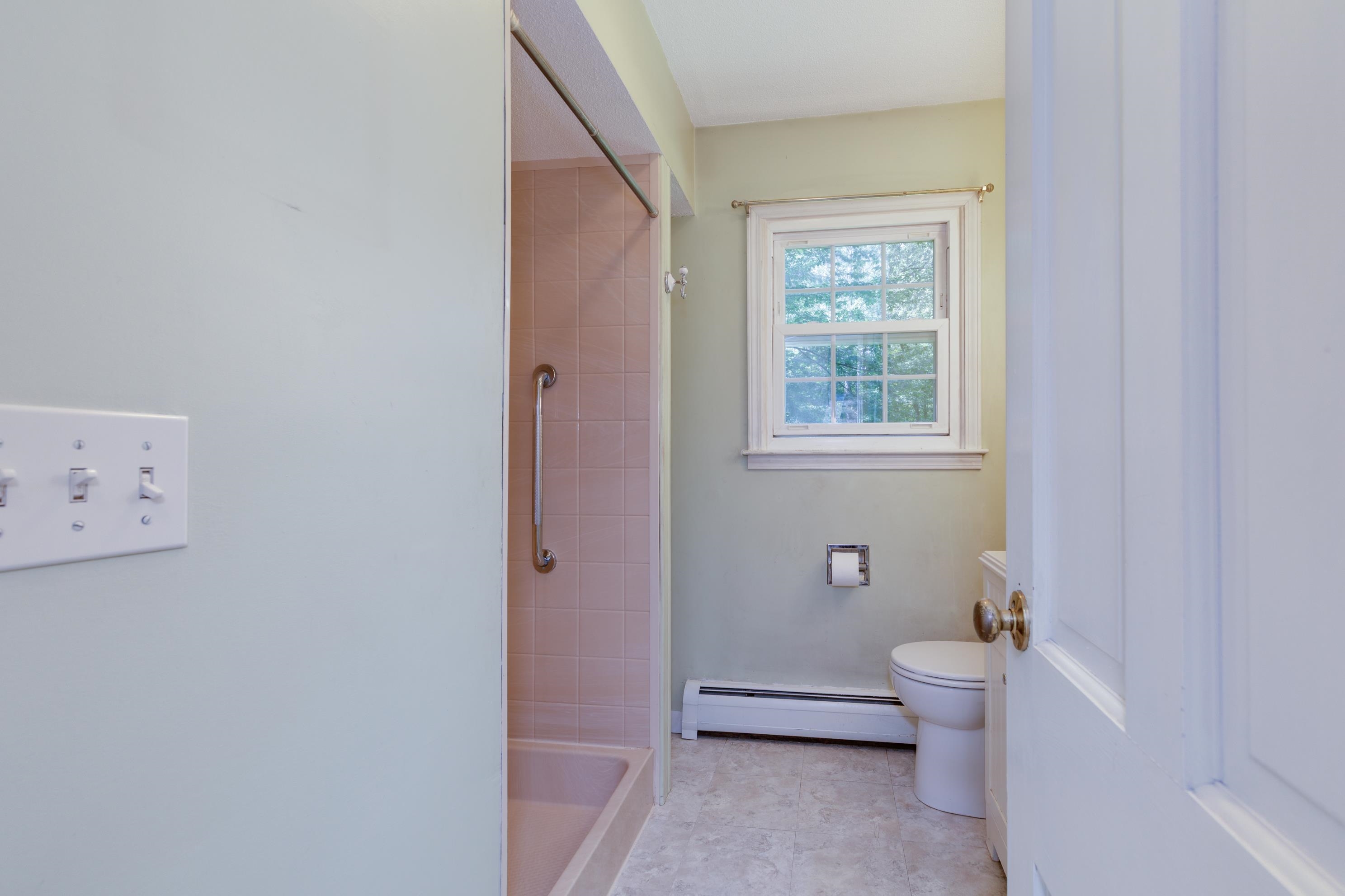 525 Briar Hill Road Property Photo 23