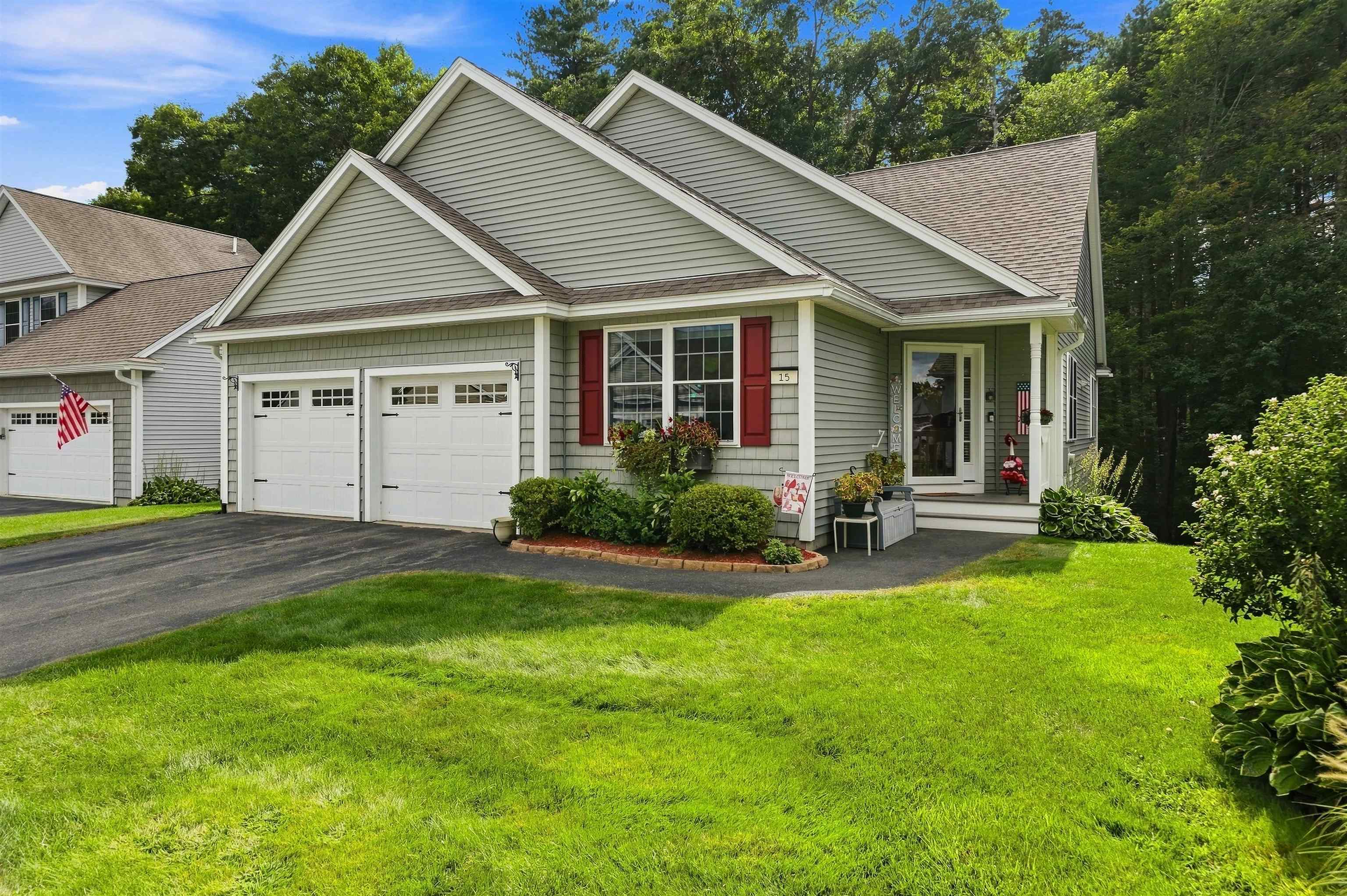 15 Tiffany Circle Property Photo 1