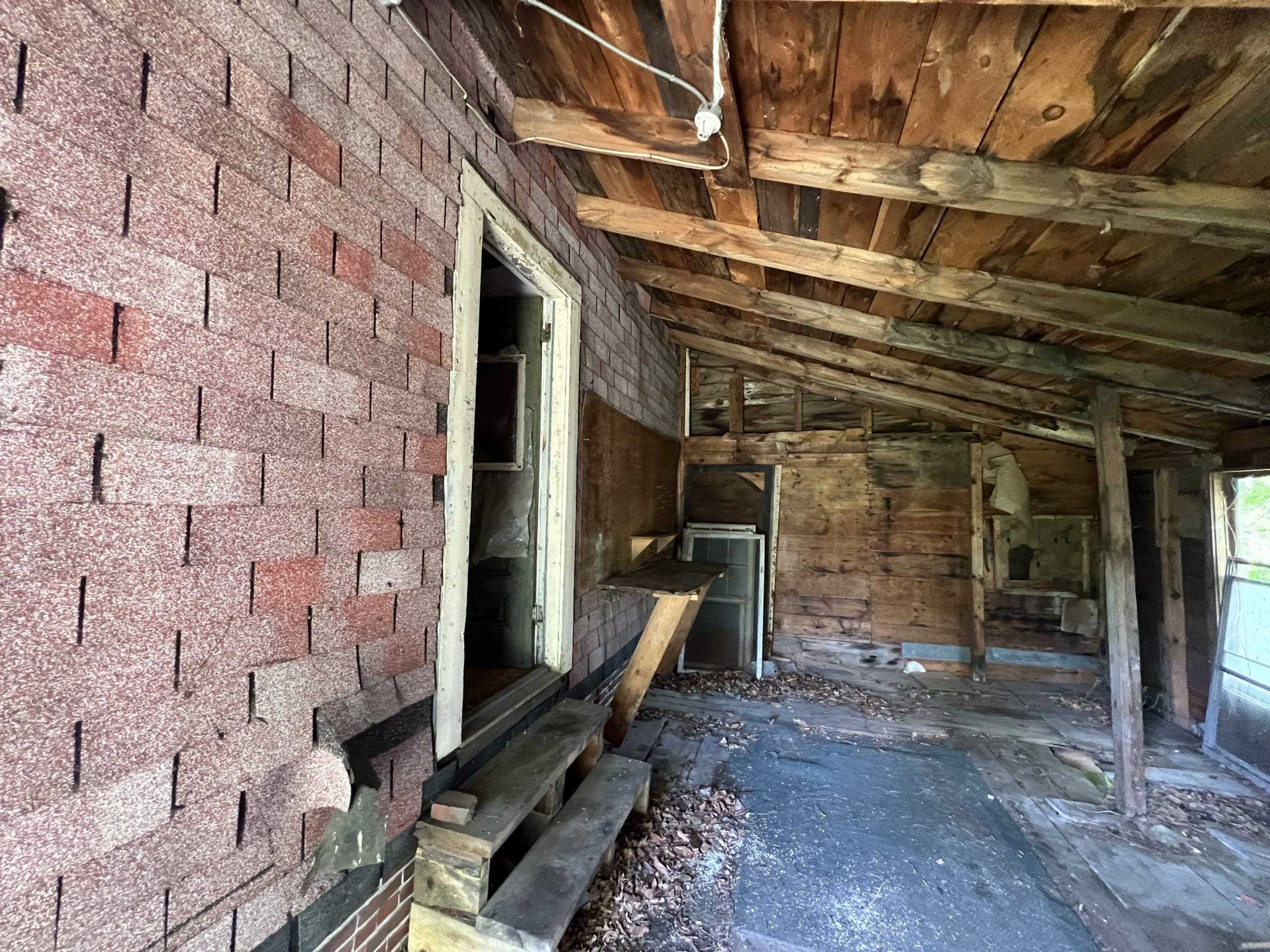 271 Main Street Property Photo 33