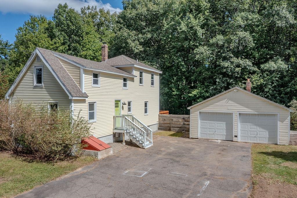 22 Howe Road Property Photo 1