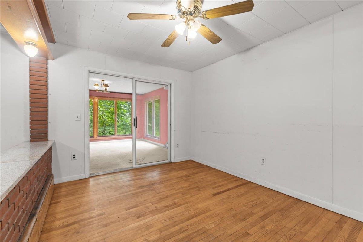 657 West Lakeshore Drive Property Photo 14