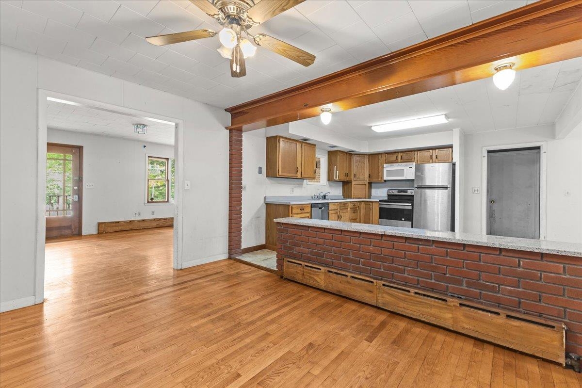 657 West Lakeshore Drive Property Photo 16