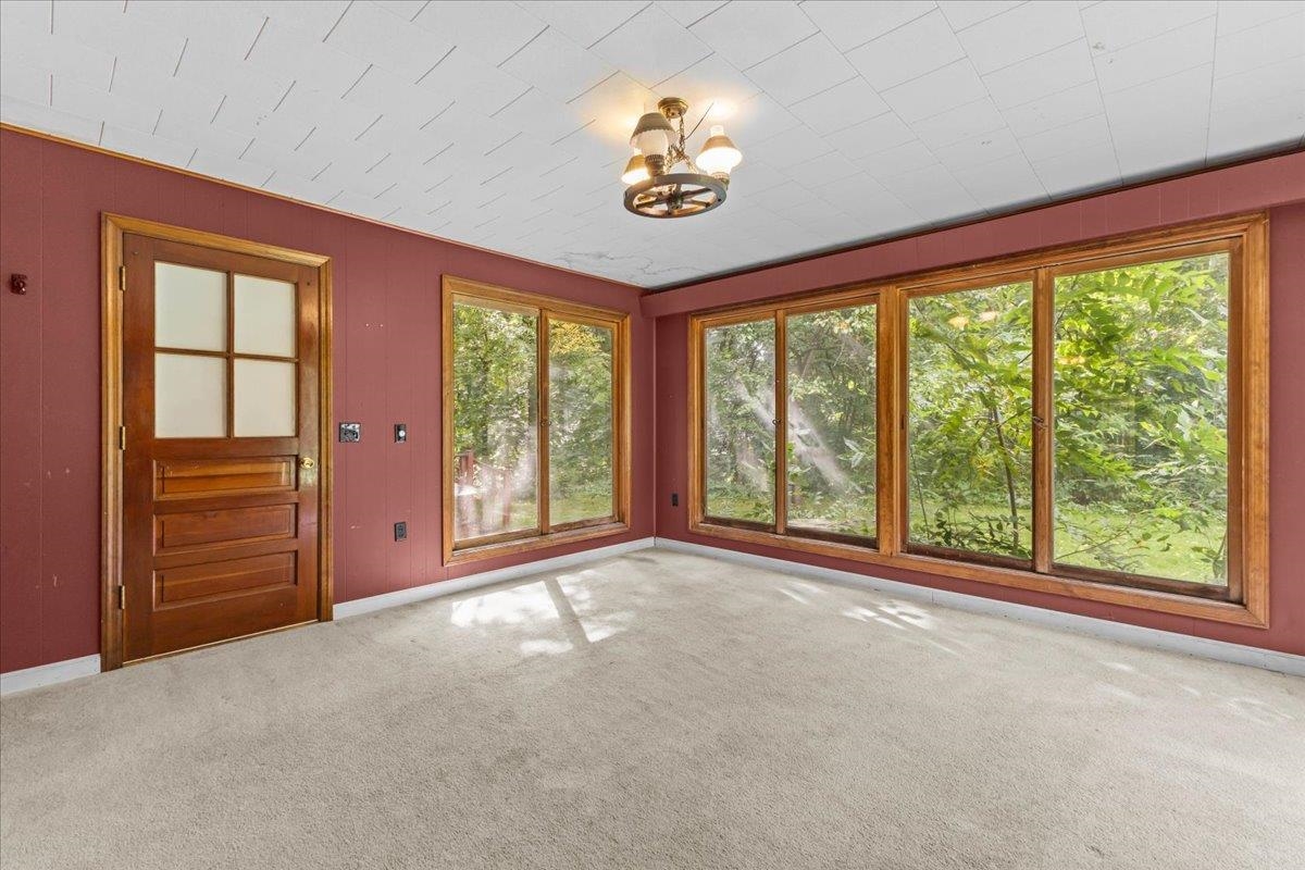 657 West Lakeshore Drive Property Photo 18