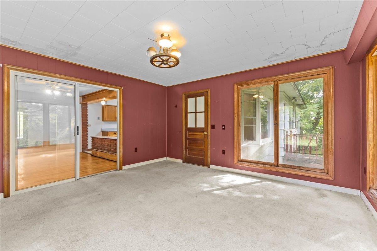 657 West Lakeshore Drive Property Photo 21