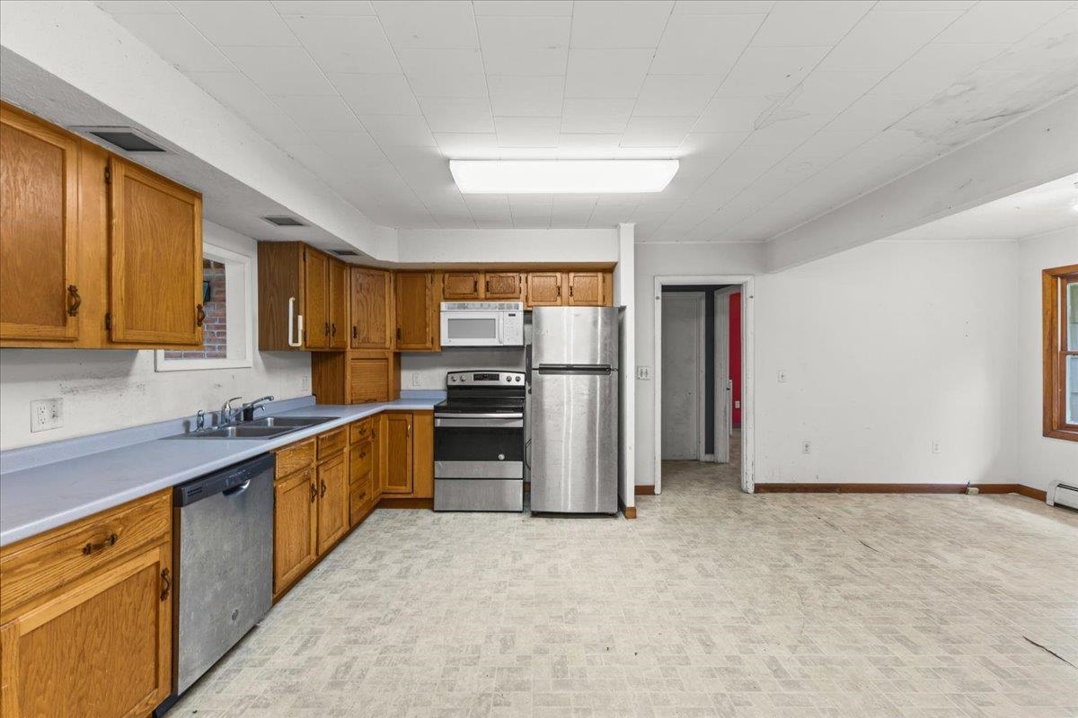 657 West Lakeshore Drive Property Photo 22