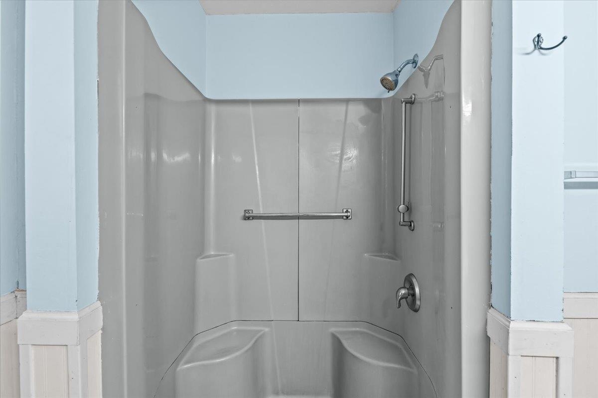 657 West Lakeshore Drive Property Photo 40