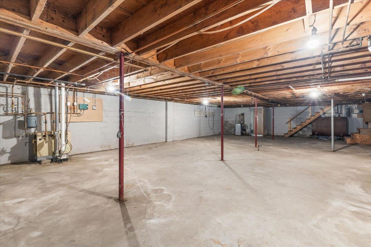657 West Lakeshore Drive Property Photo 42