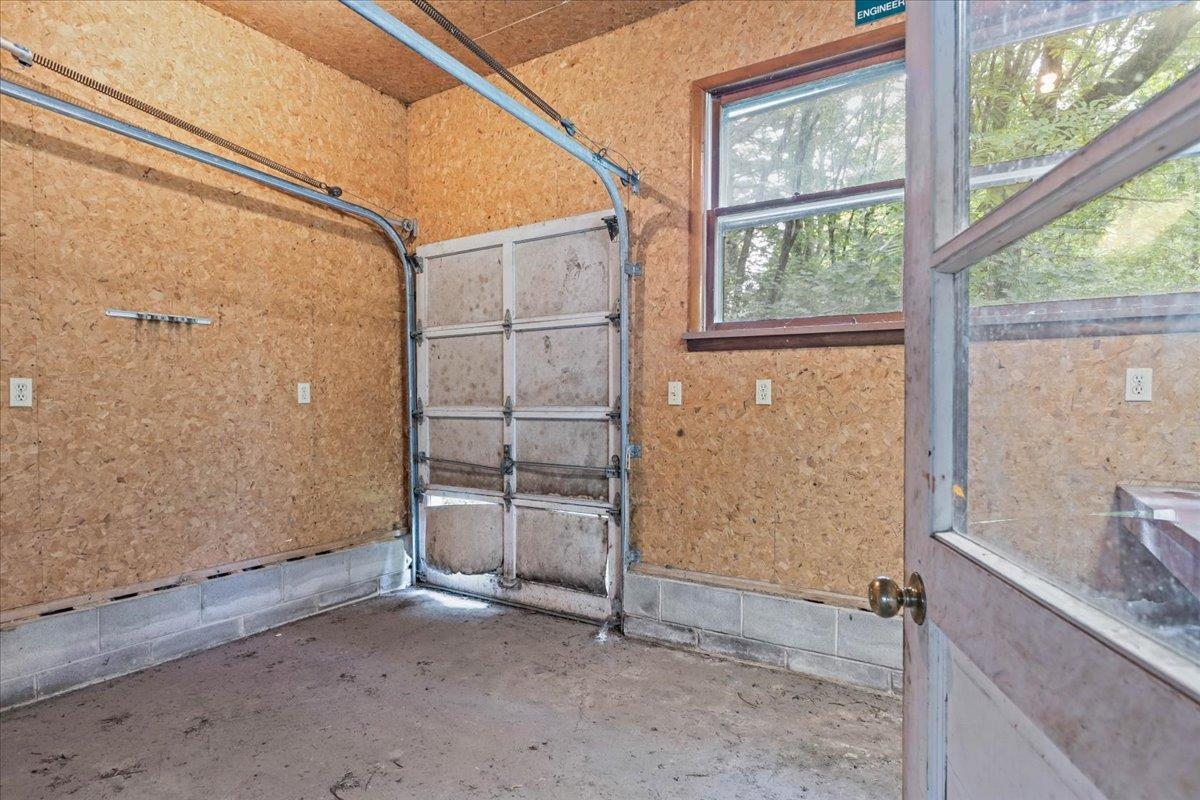 657 West Lakeshore Drive Property Photo 47