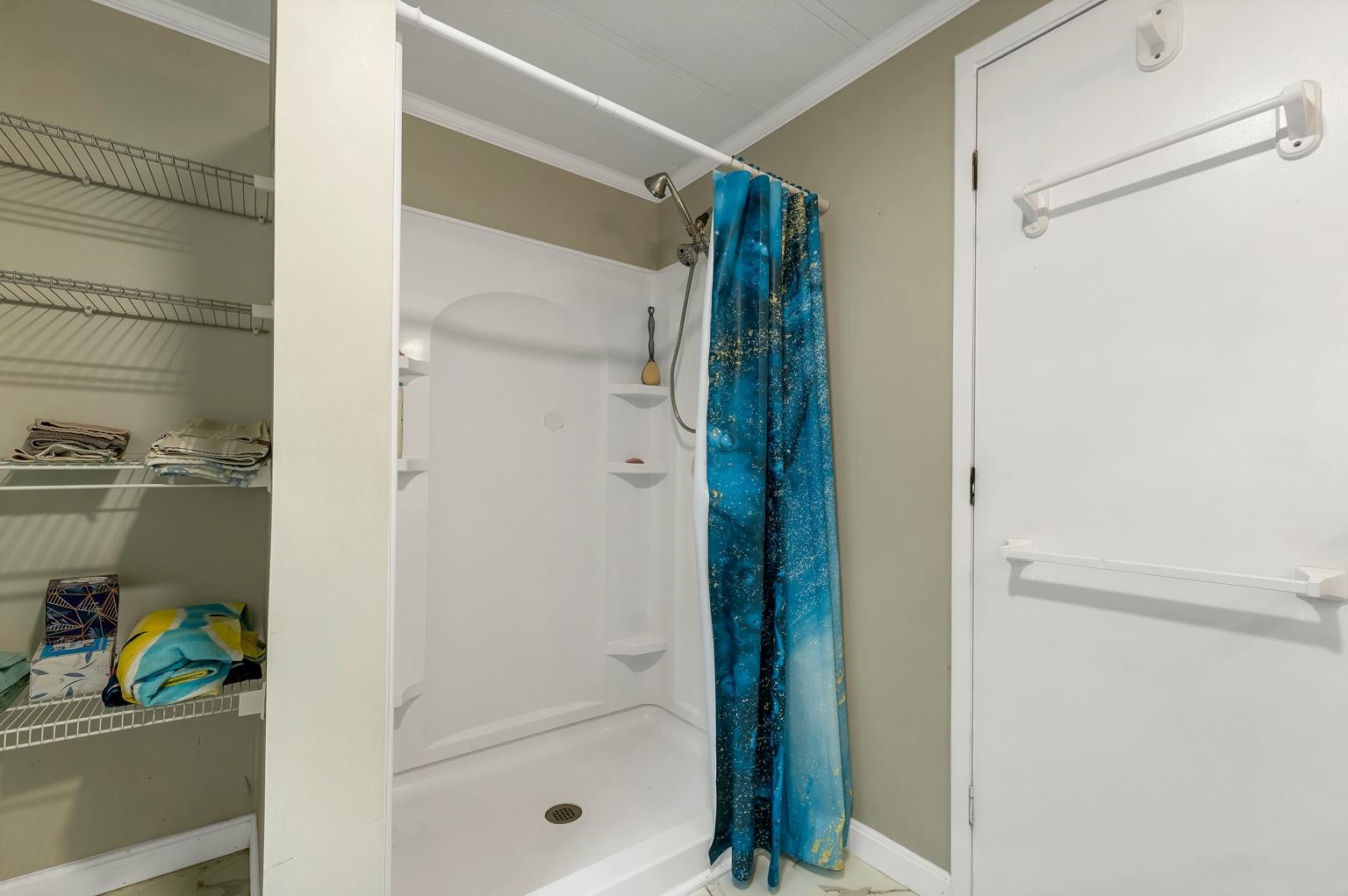 5 North Dewberry Lane Property Photo 19