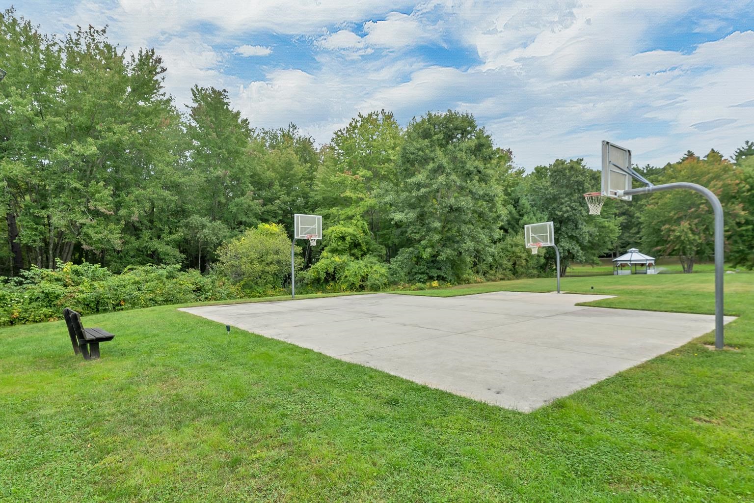 5 North Dewberry Lane Property Photo 26