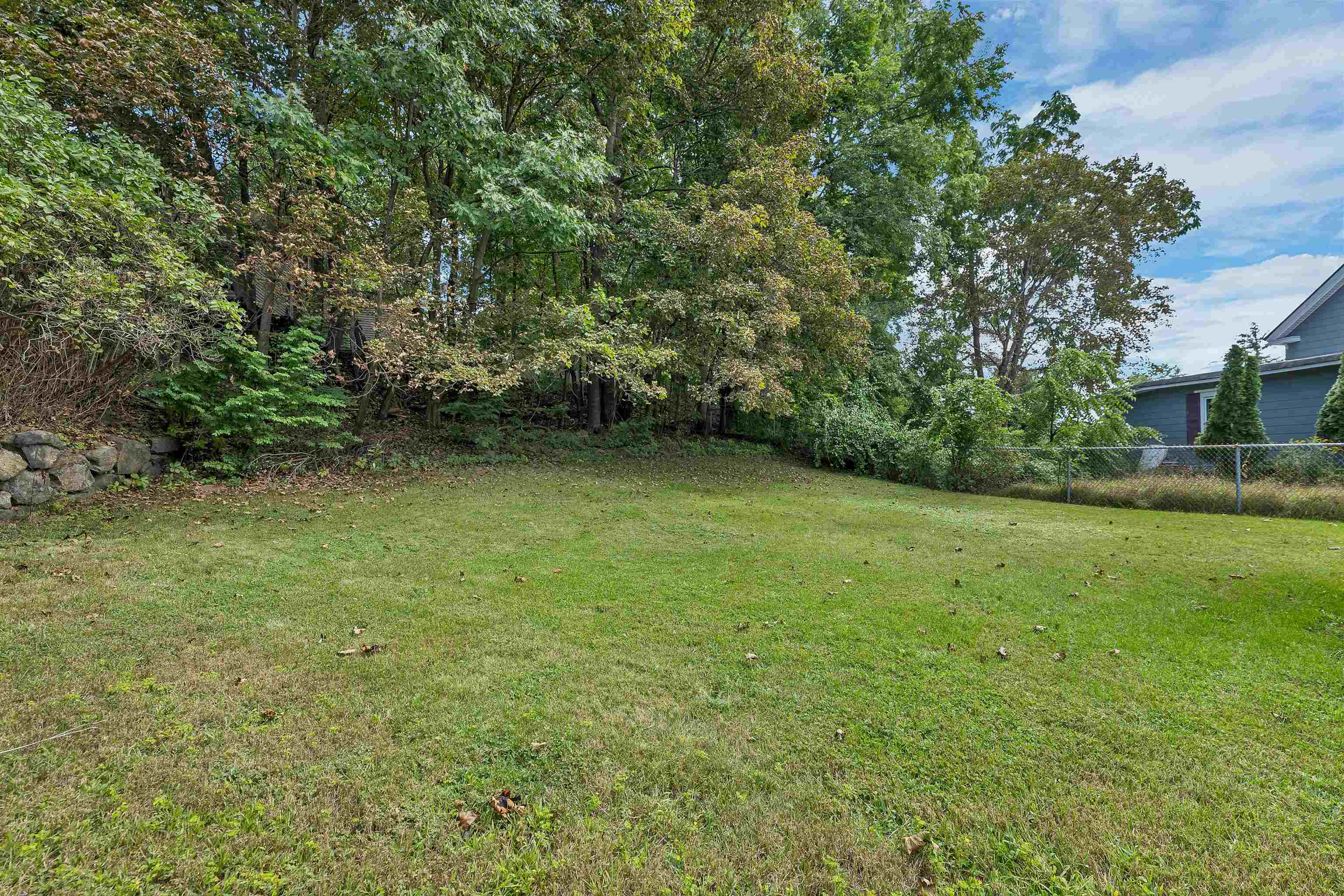 101 Pine Street Property Photo 14