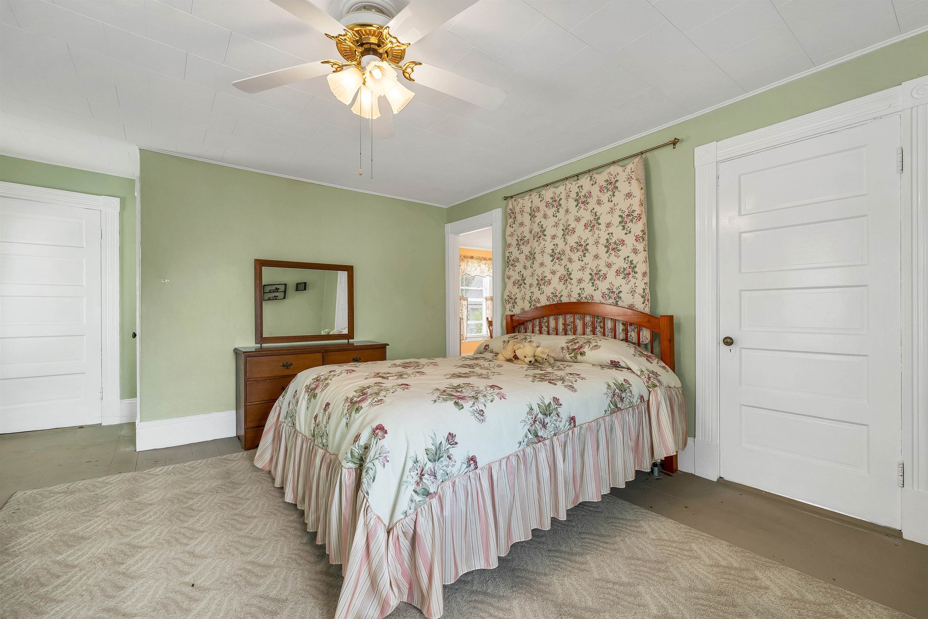 101 Pine Street Property Photo 29